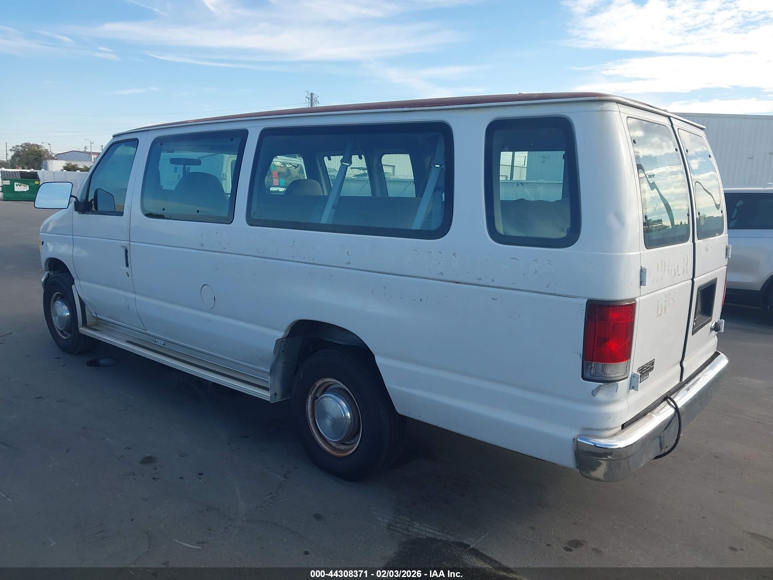 FORD E-350 image 3