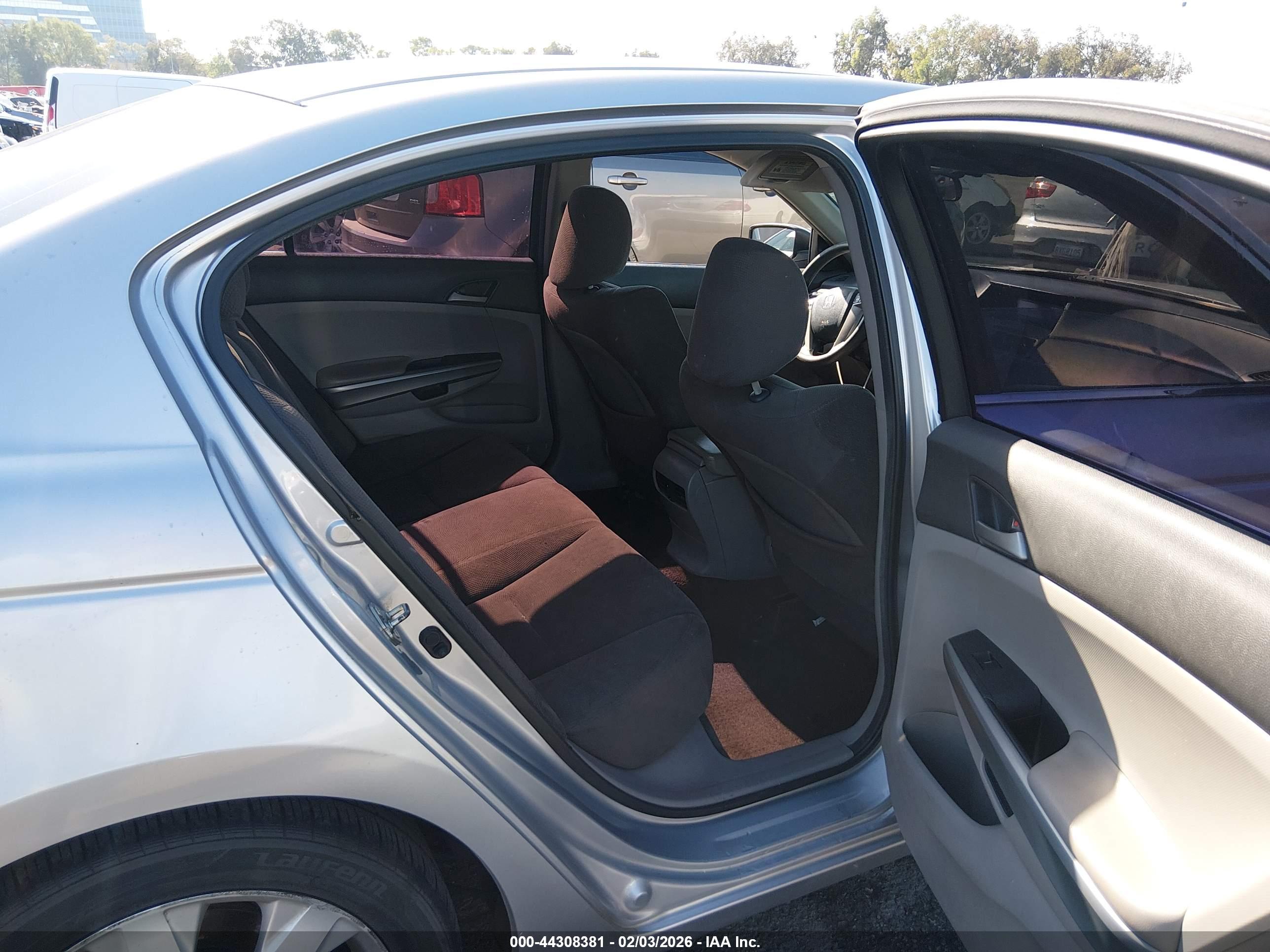 HONDA ACCORD image 8