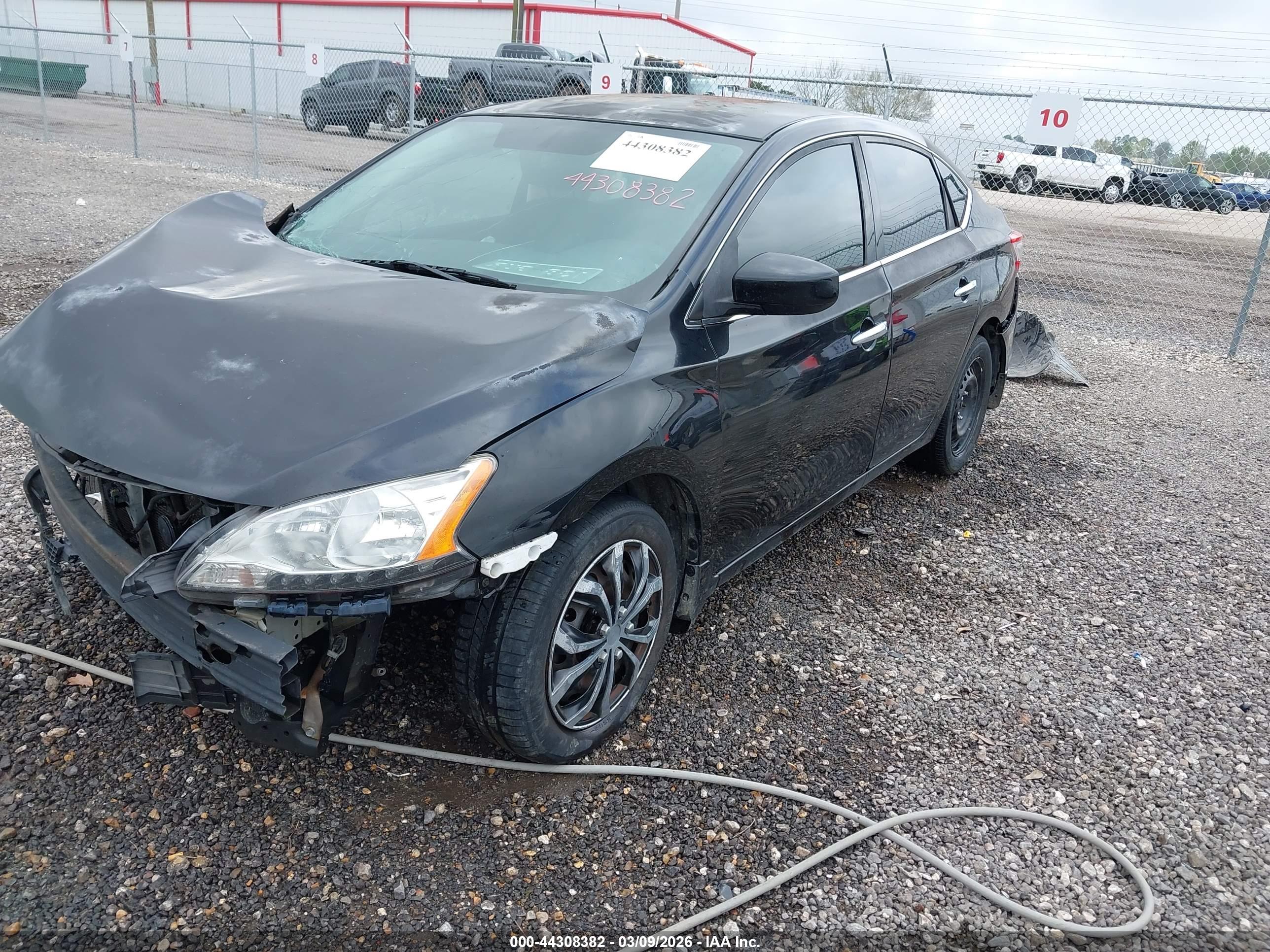 NISSAN SENTRA image 2