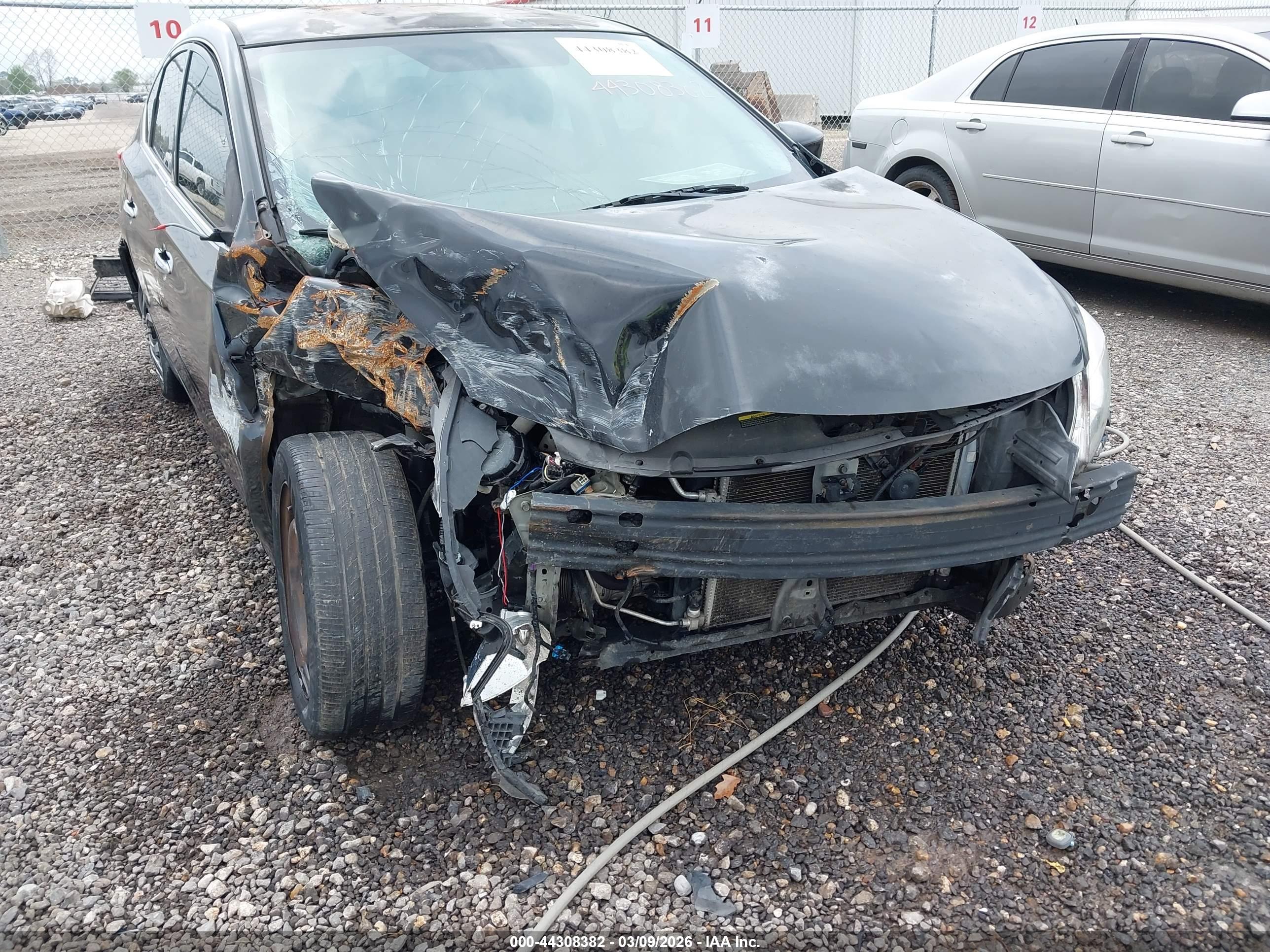 NISSAN SENTRA image 6