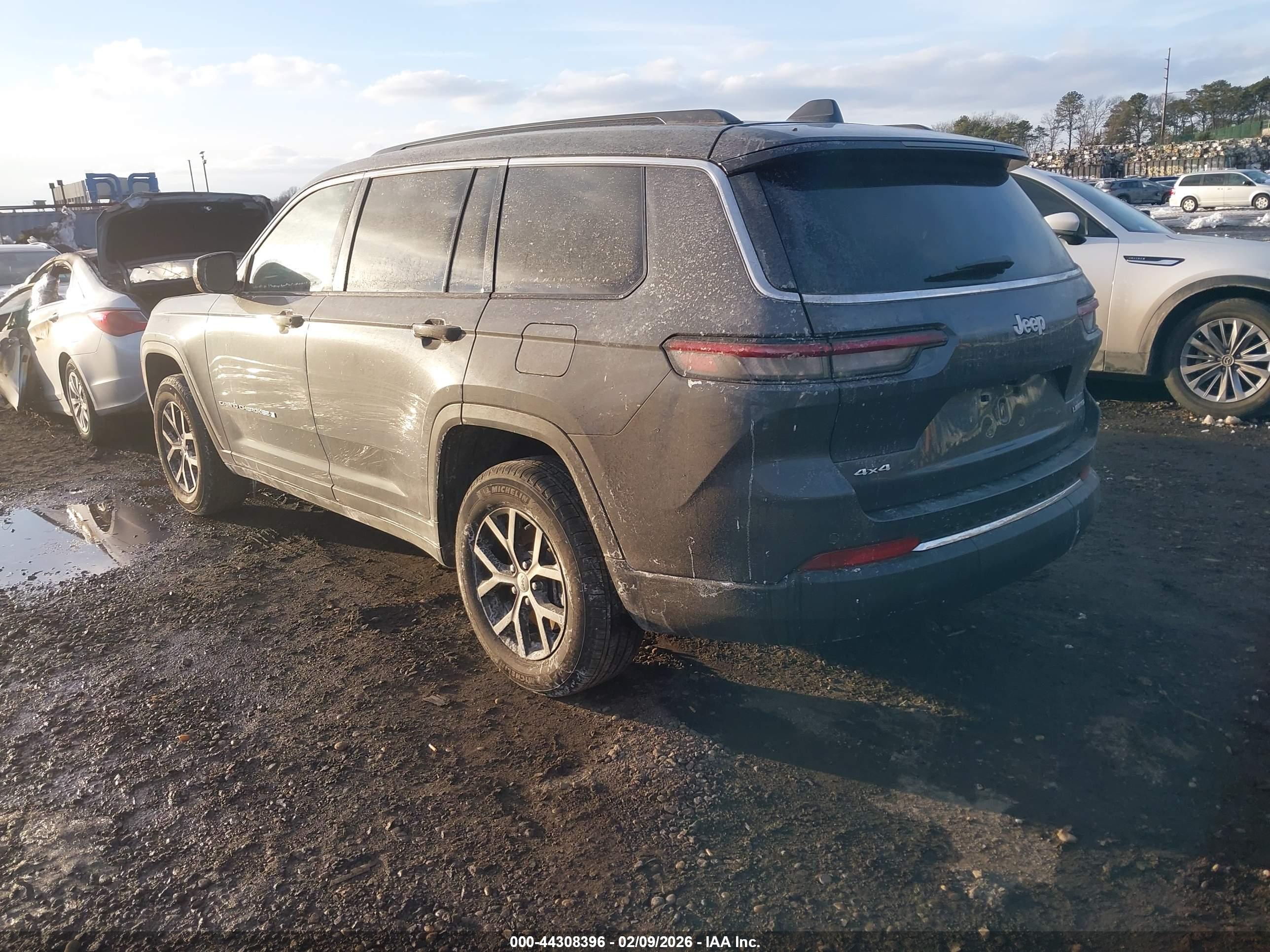 JEEP GRAND image 3