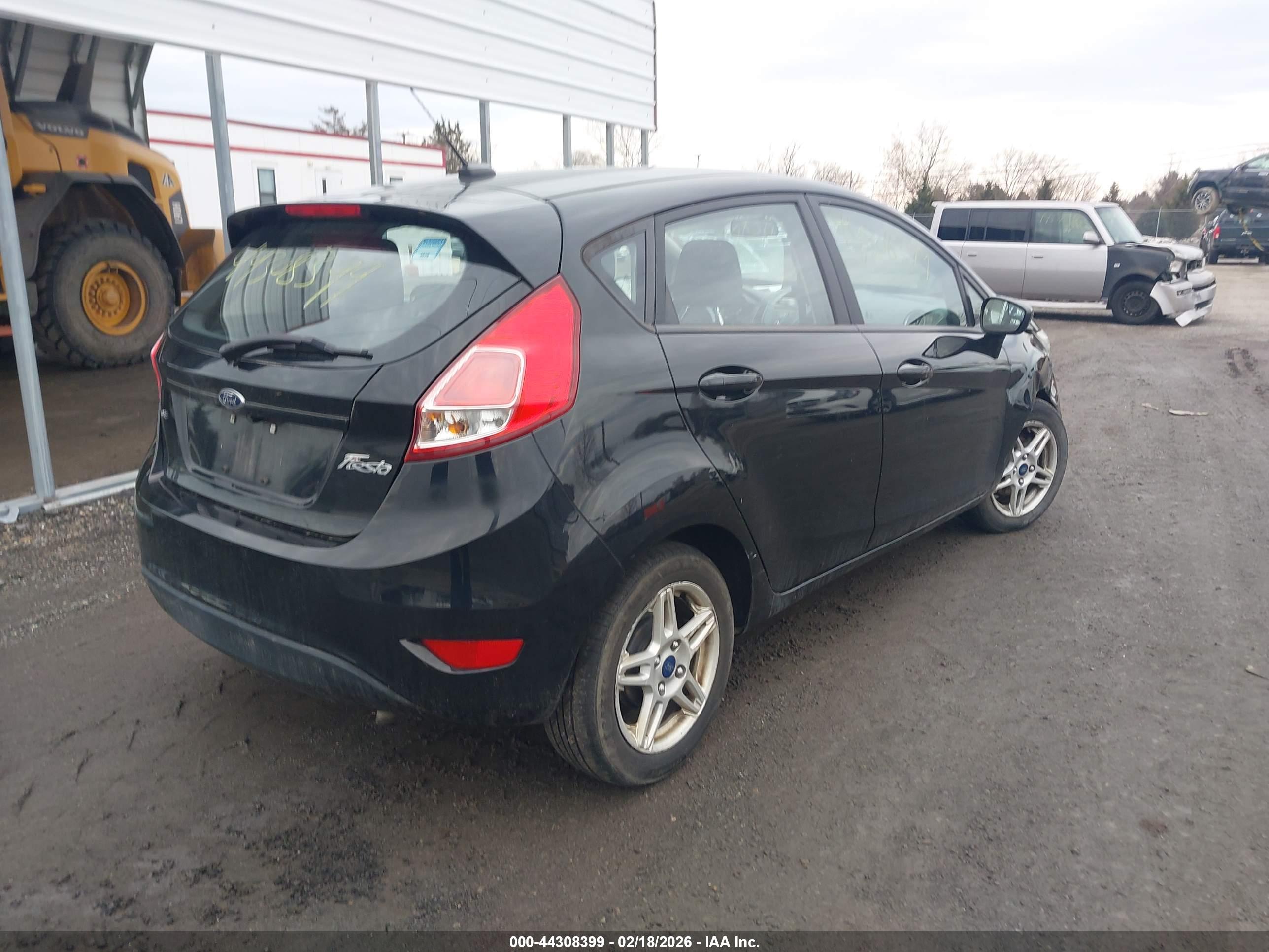 FORD FIESTA image 4