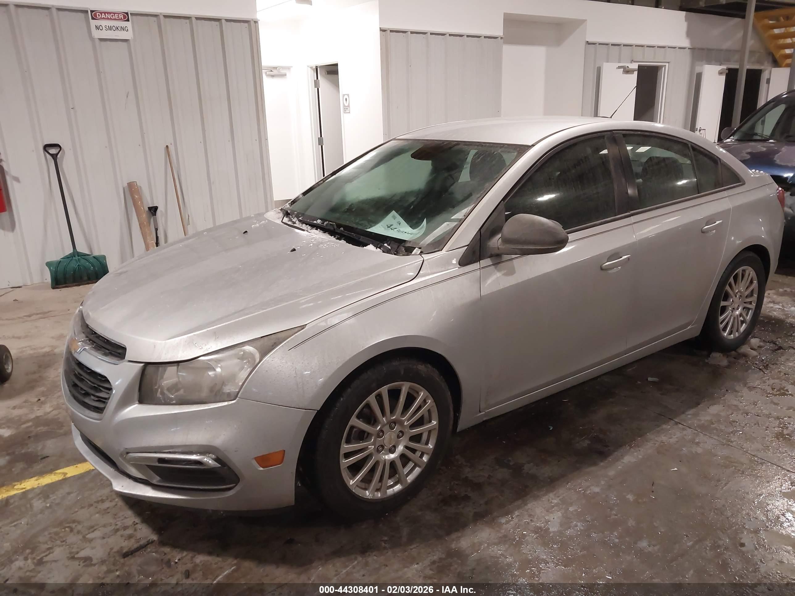CHEVROLET CRUZE image 2