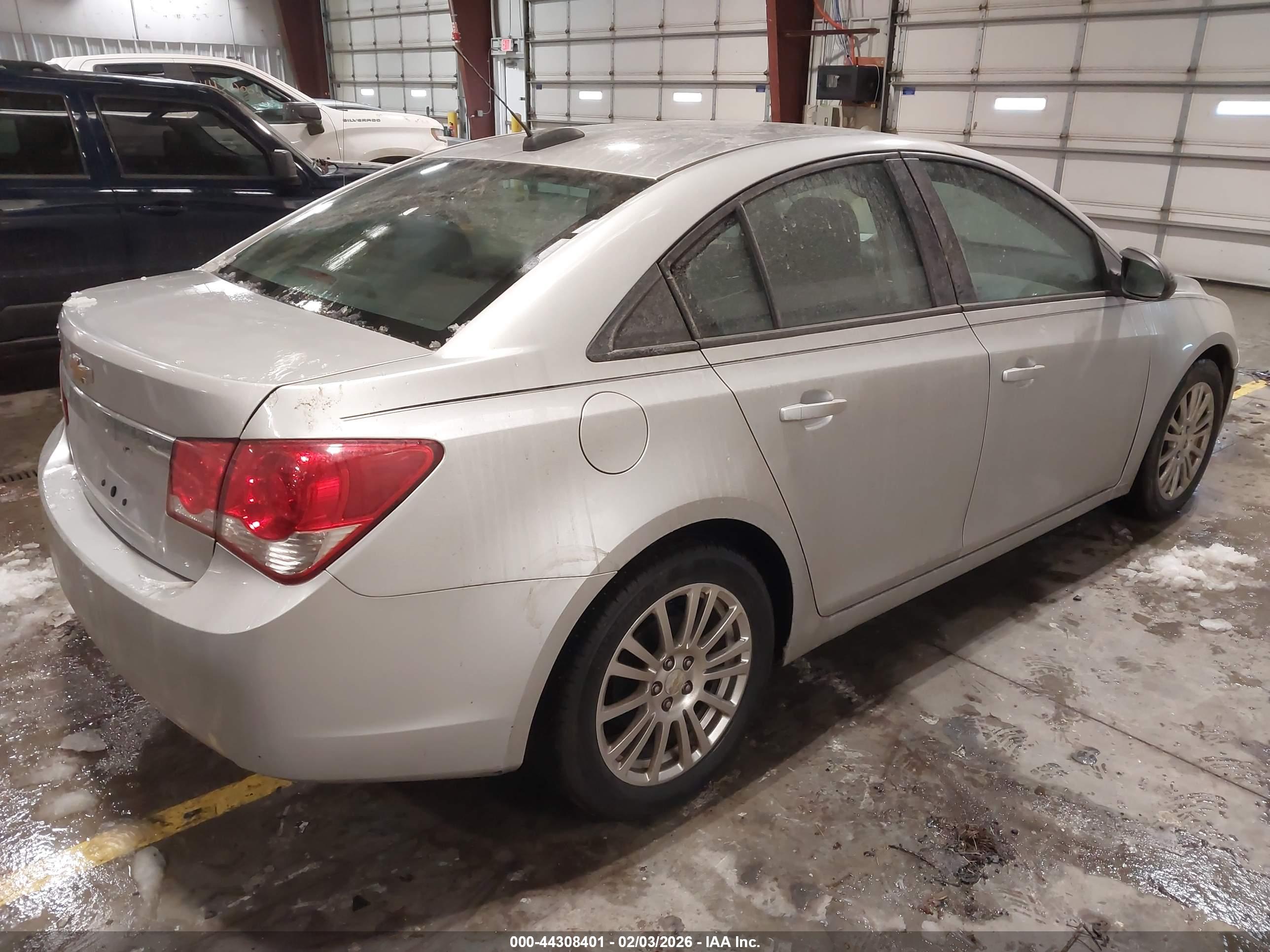 CHEVROLET CRUZE image 4