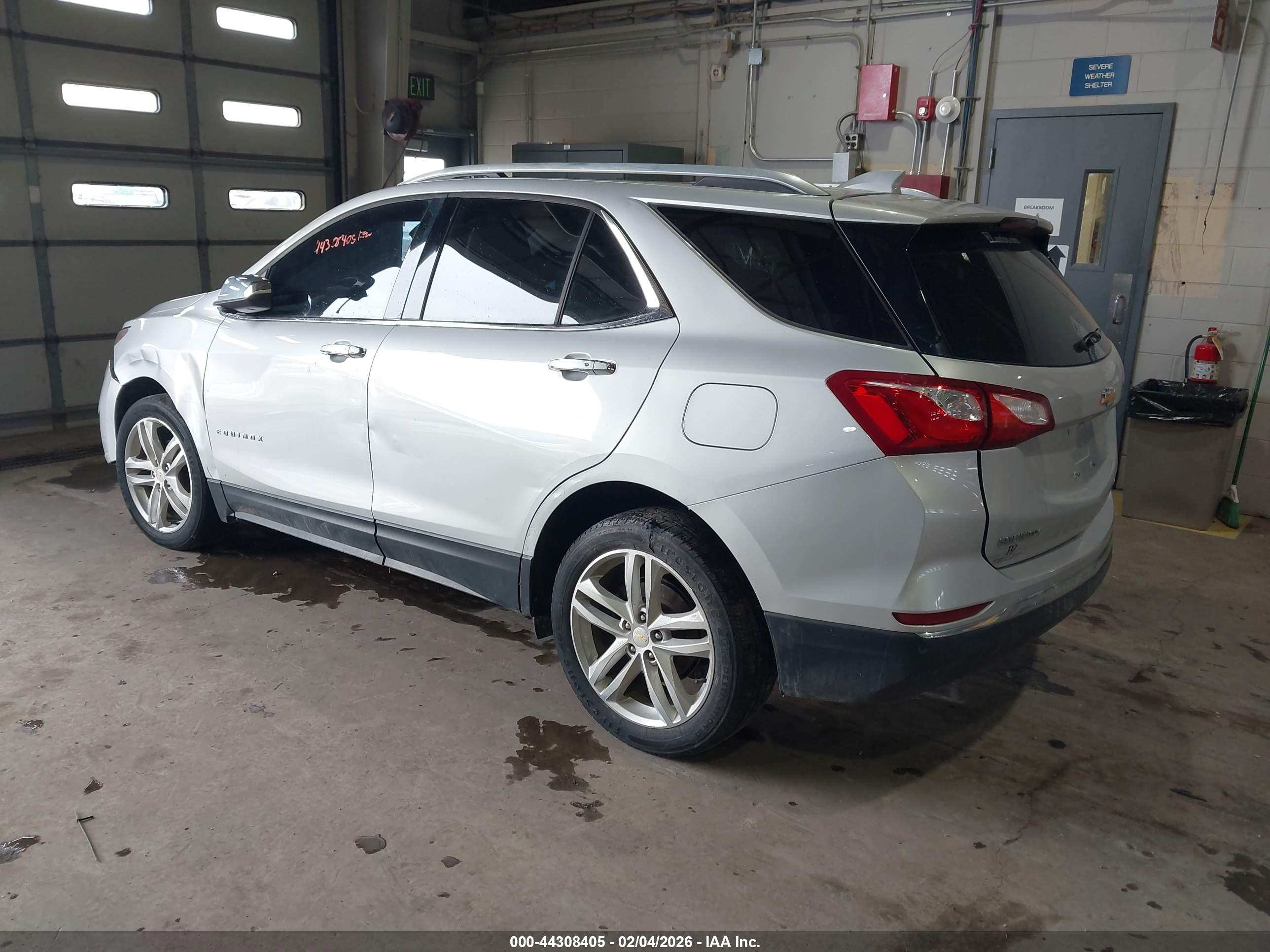 CHEVROLET EQUINOX image 3