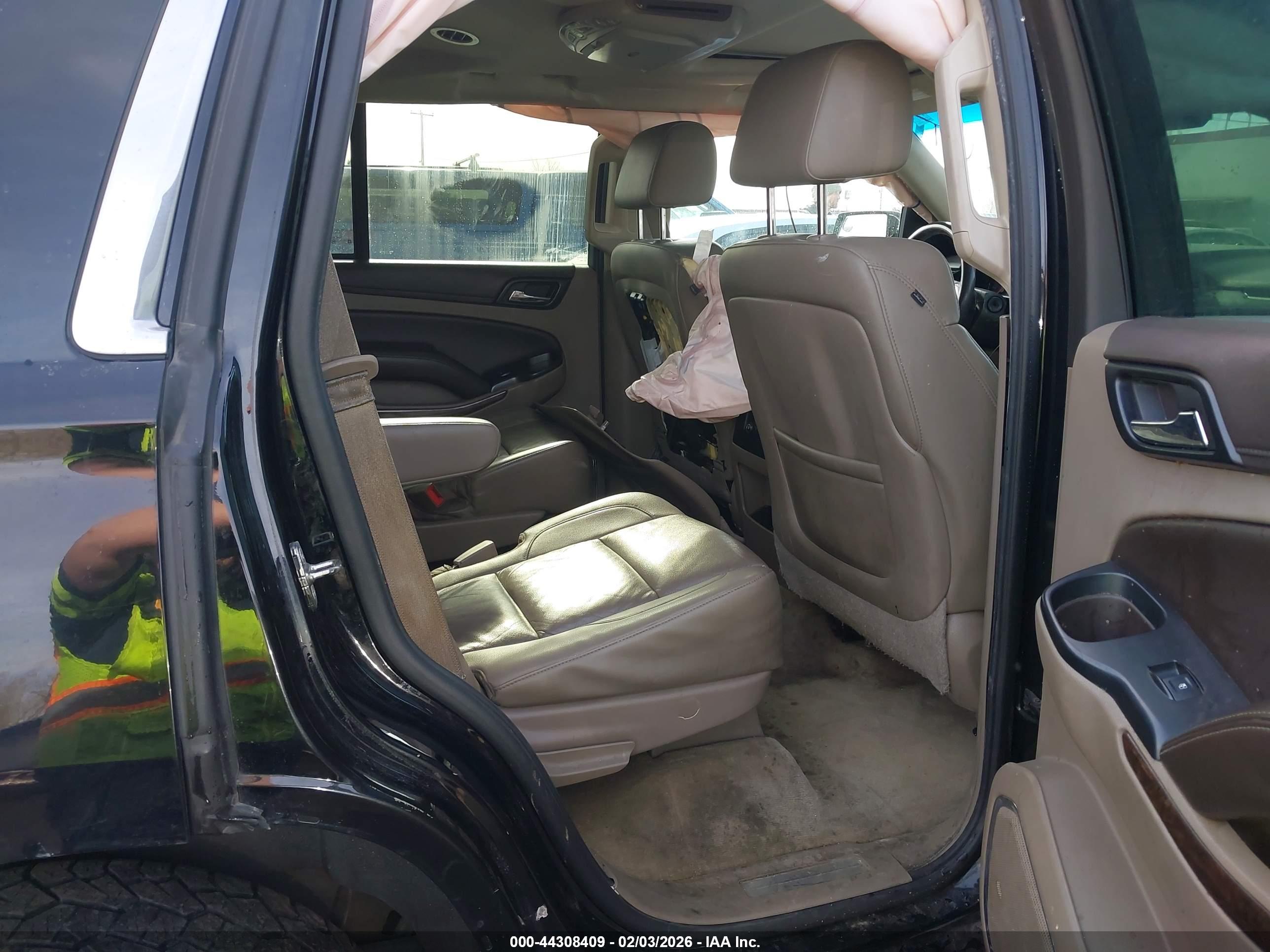 CHEVROLET TAHOE image 8