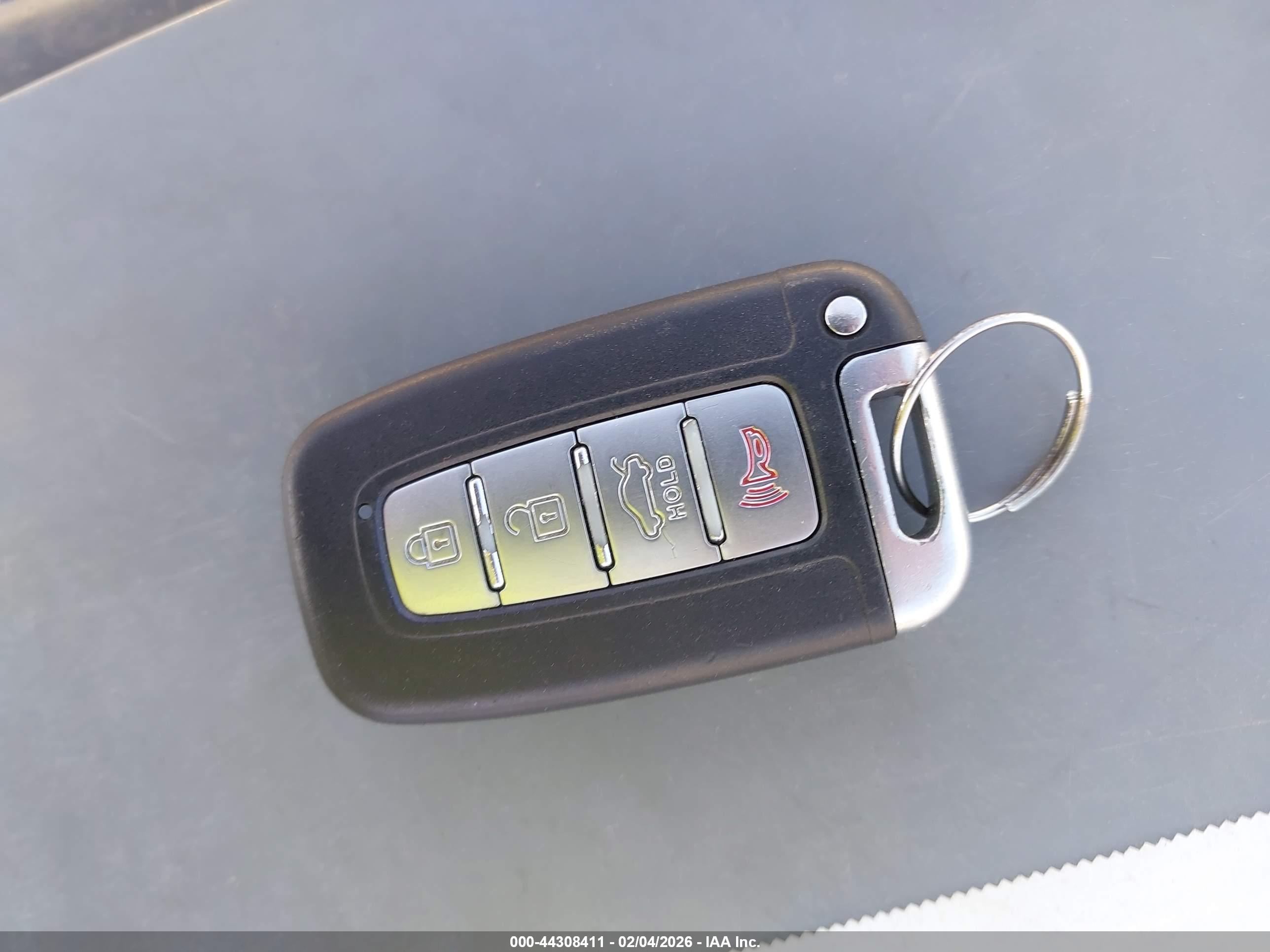 HYUNDAI SONATA image 11