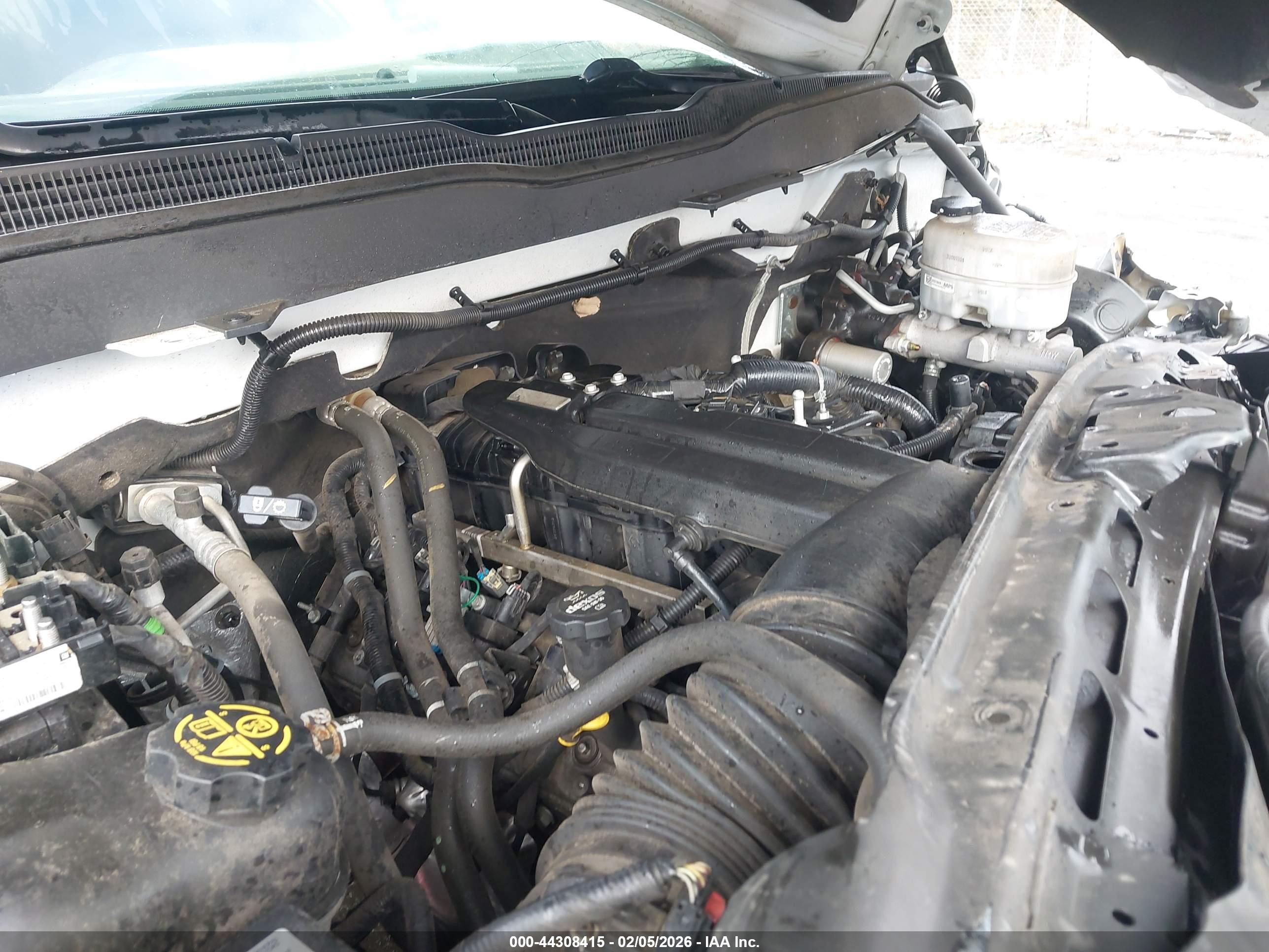 CHEVROLET SILVERADO image 10