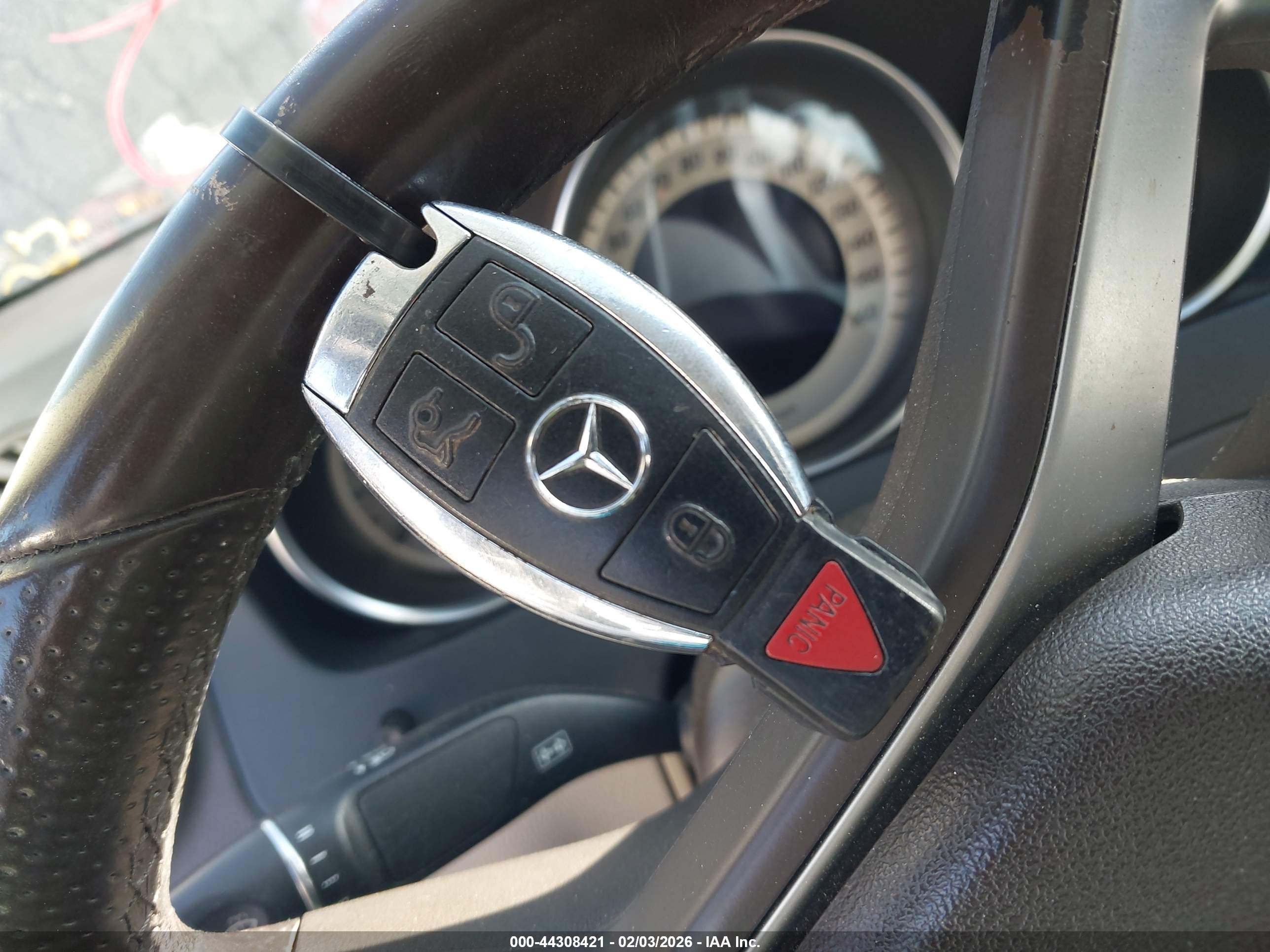 MERCEDES-BENZ C image 11
