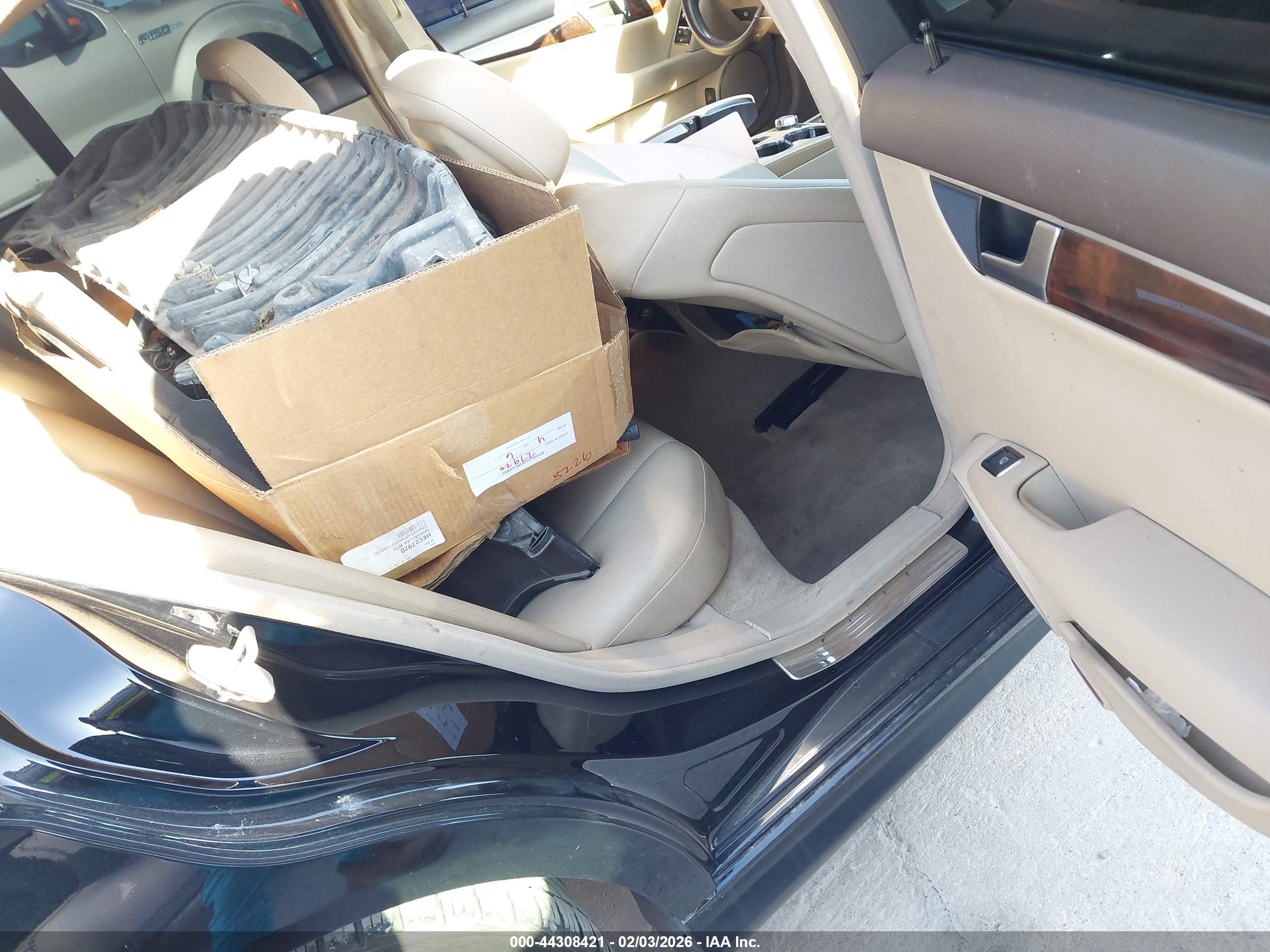 MERCEDES-BENZ C image 8