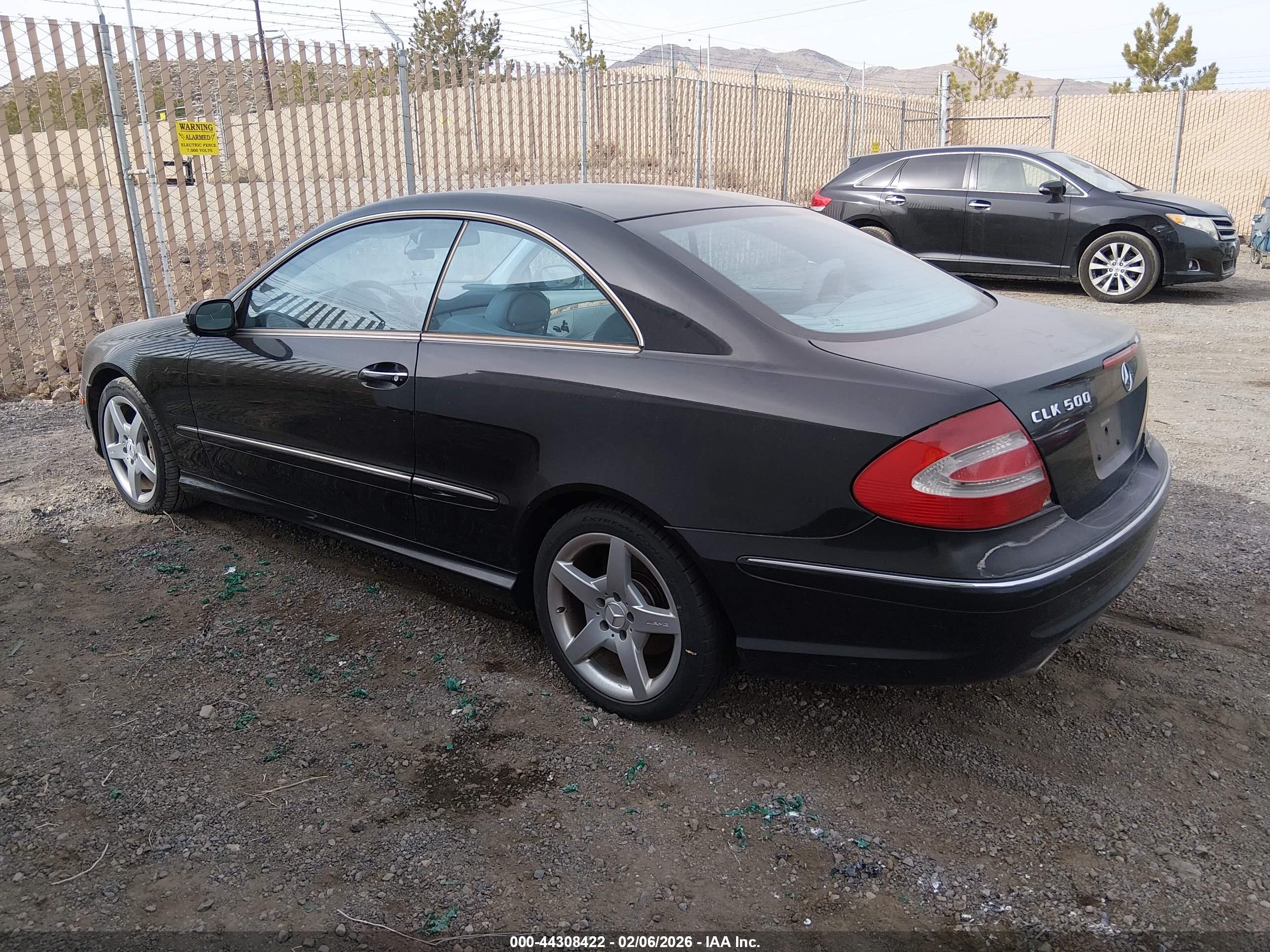 MERCEDES-BENZ CLK image 3