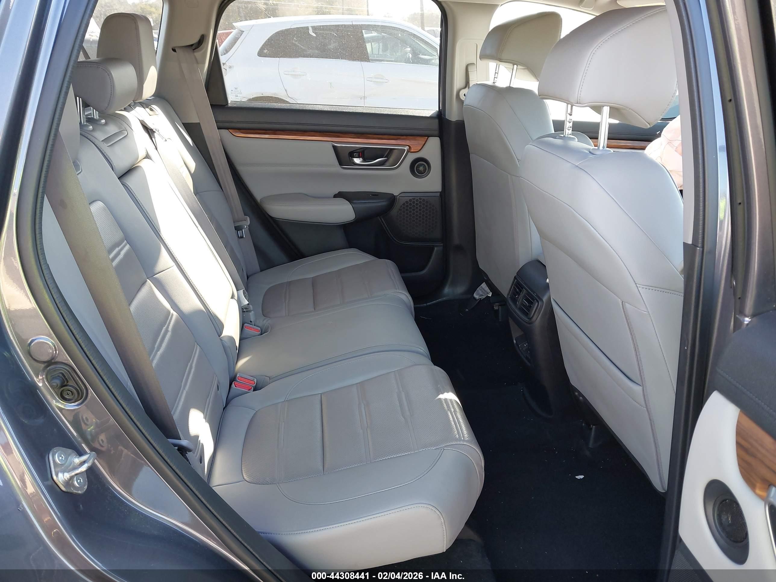 HONDA CR-V image 8