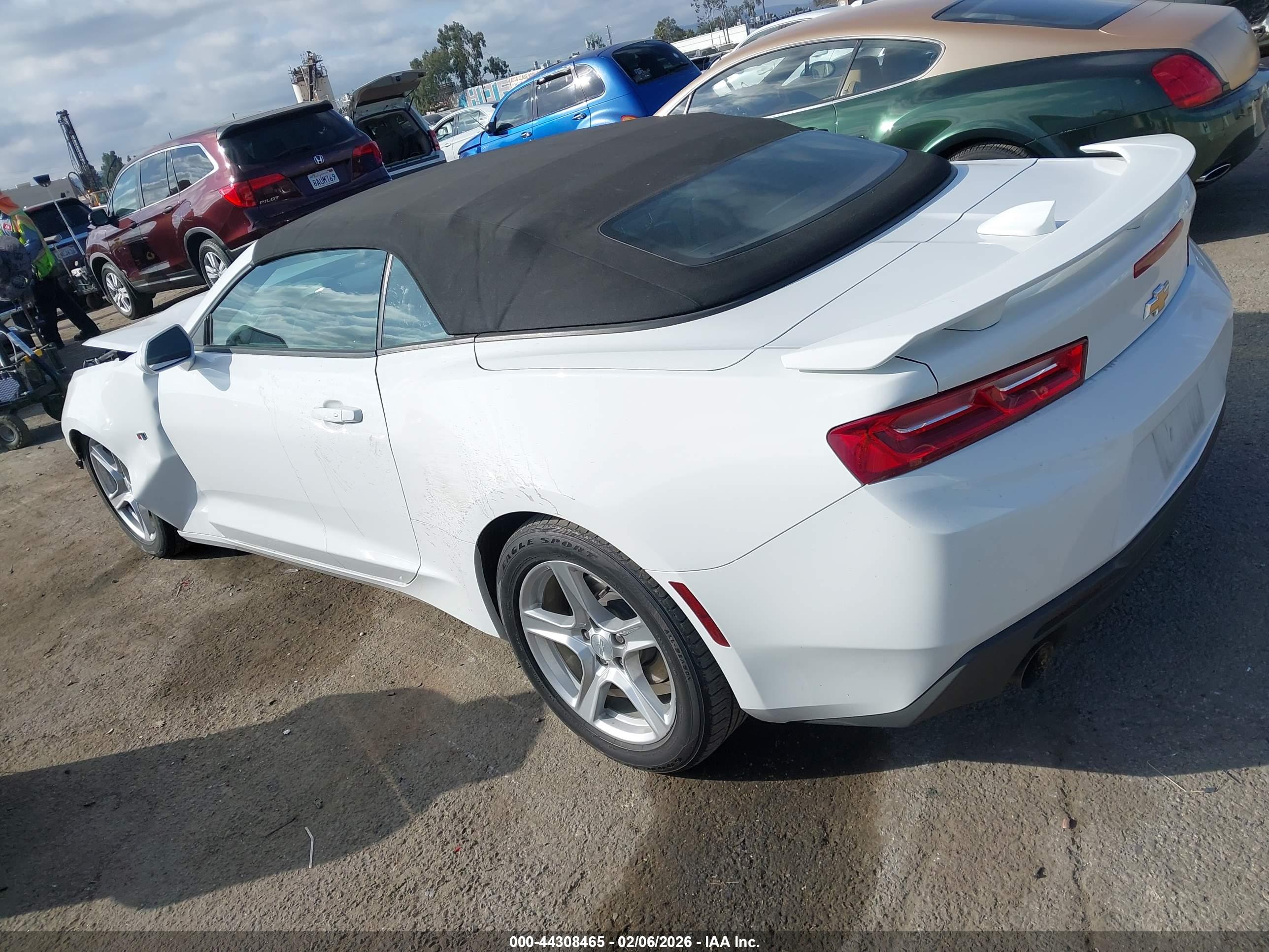 CHEVROLET CAMARO image 3