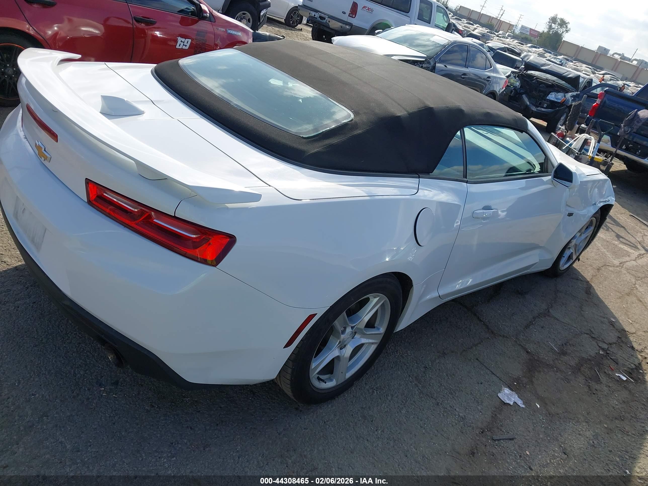 CHEVROLET CAMARO image 4