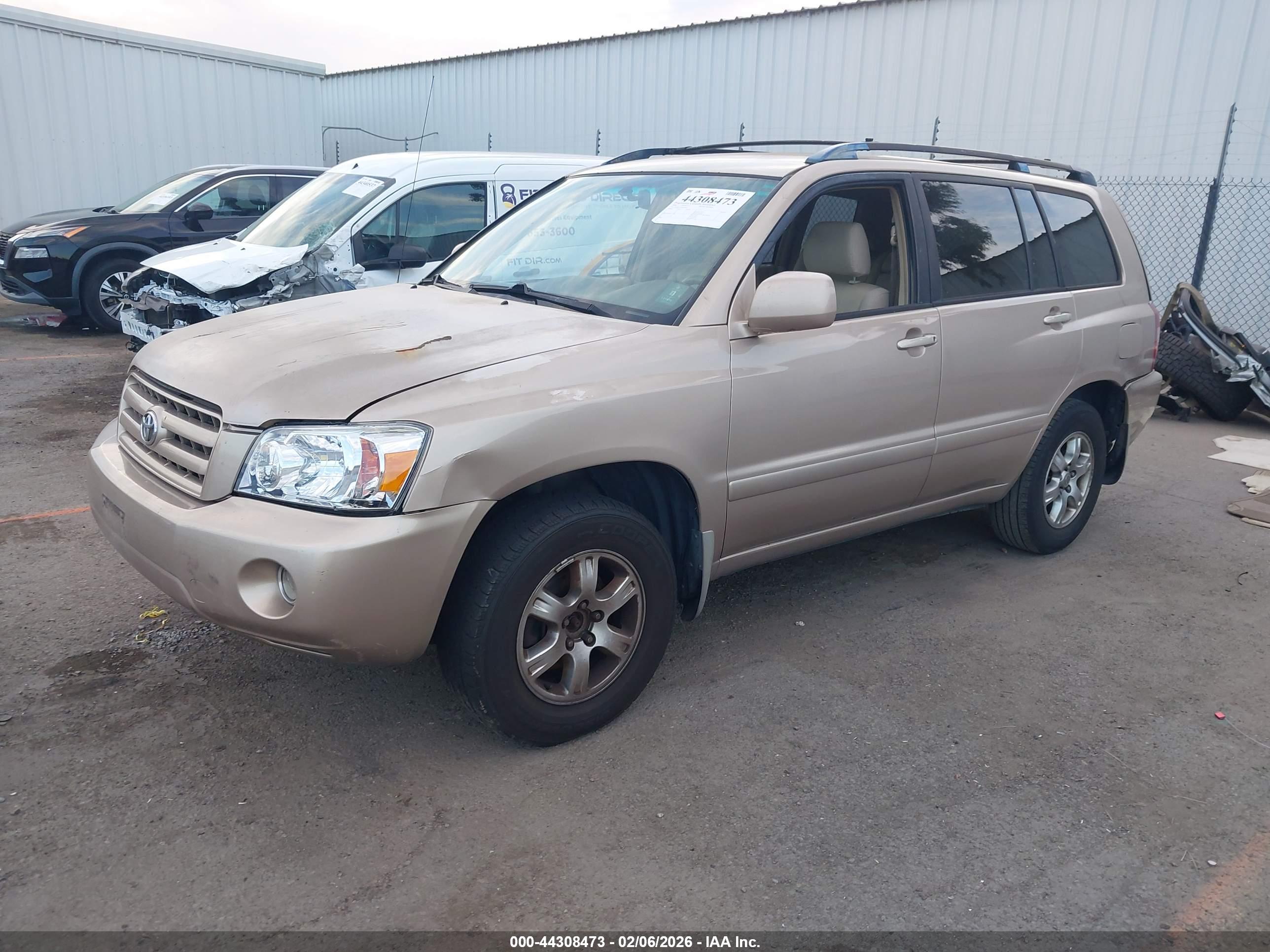 TOYOTA HIGHLANDER image 2