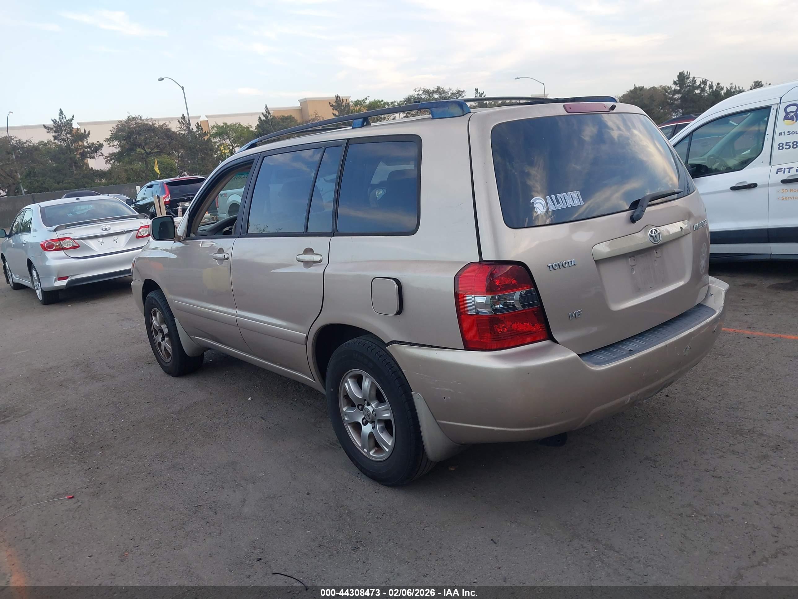 TOYOTA HIGHLANDER image 3