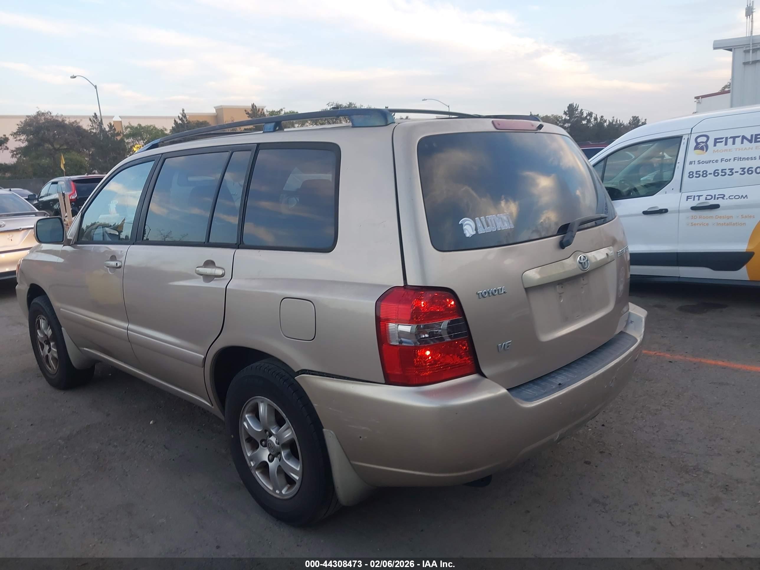 TOYOTA HIGHLANDER image 6
