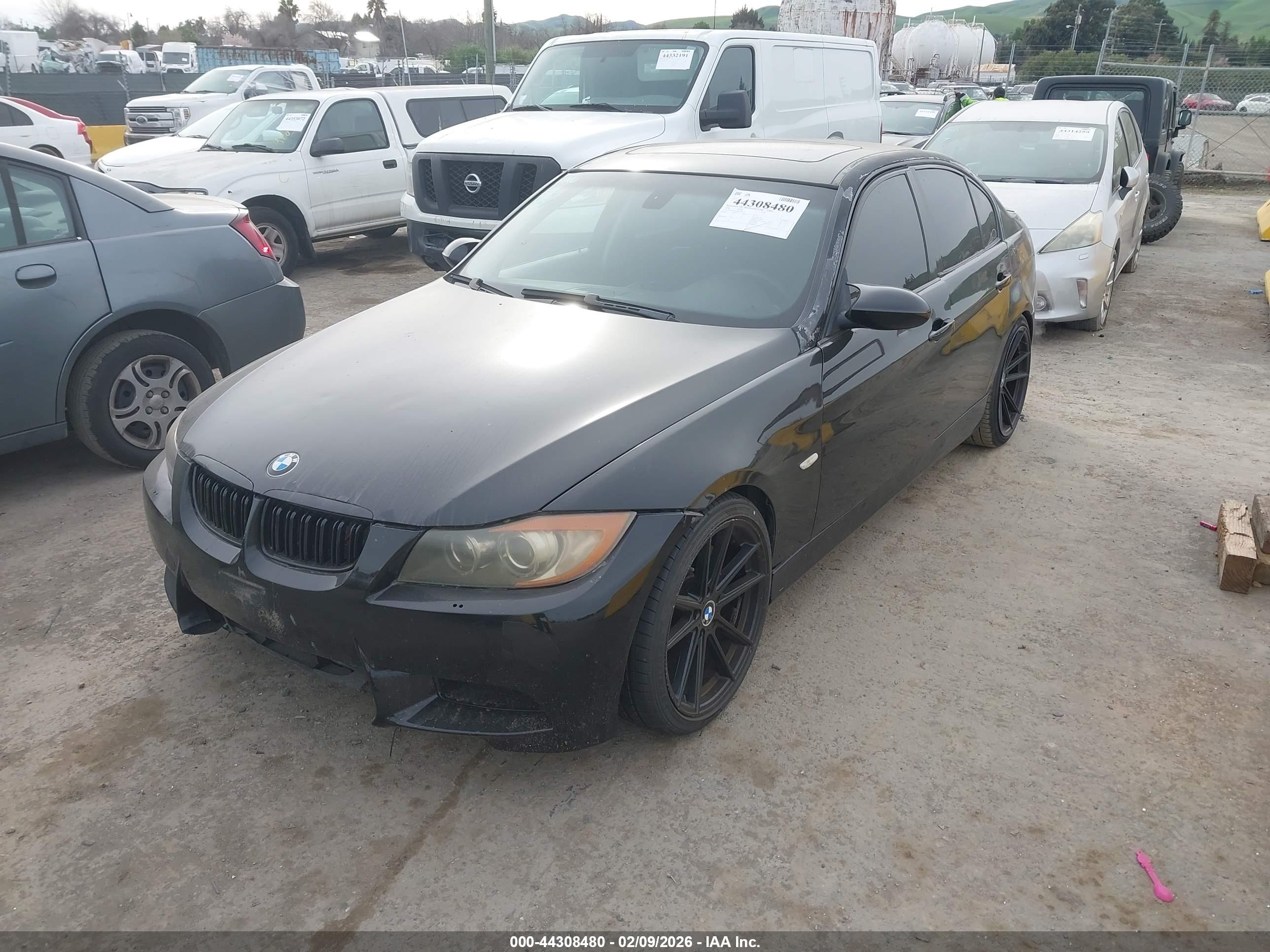 BMW 335I image 2