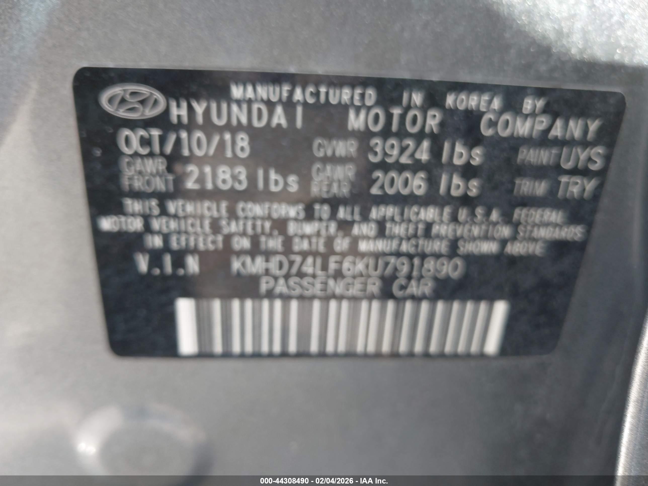 HYUNDAI ELANTRA image 9