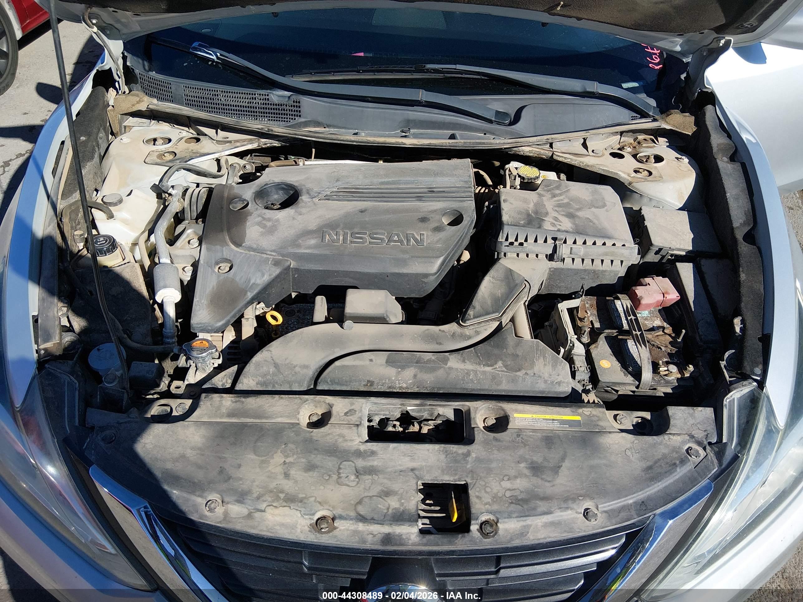 NISSAN ALTIMA image 10