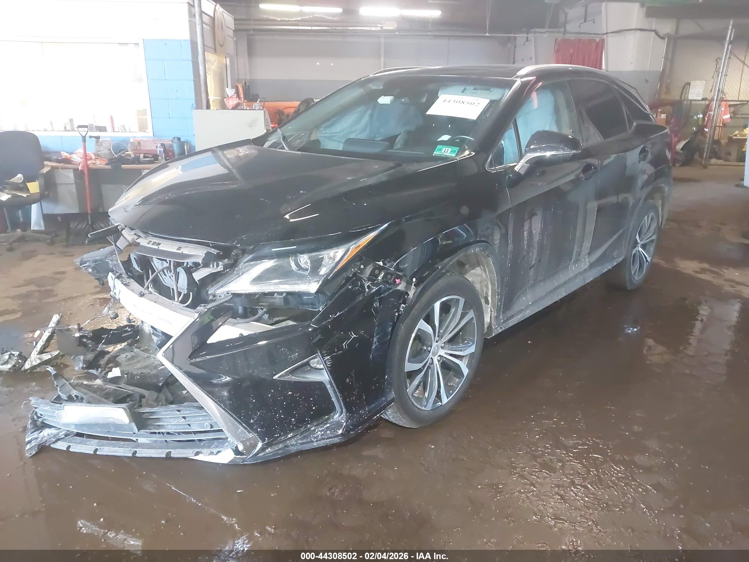 LEXUS RX image 2