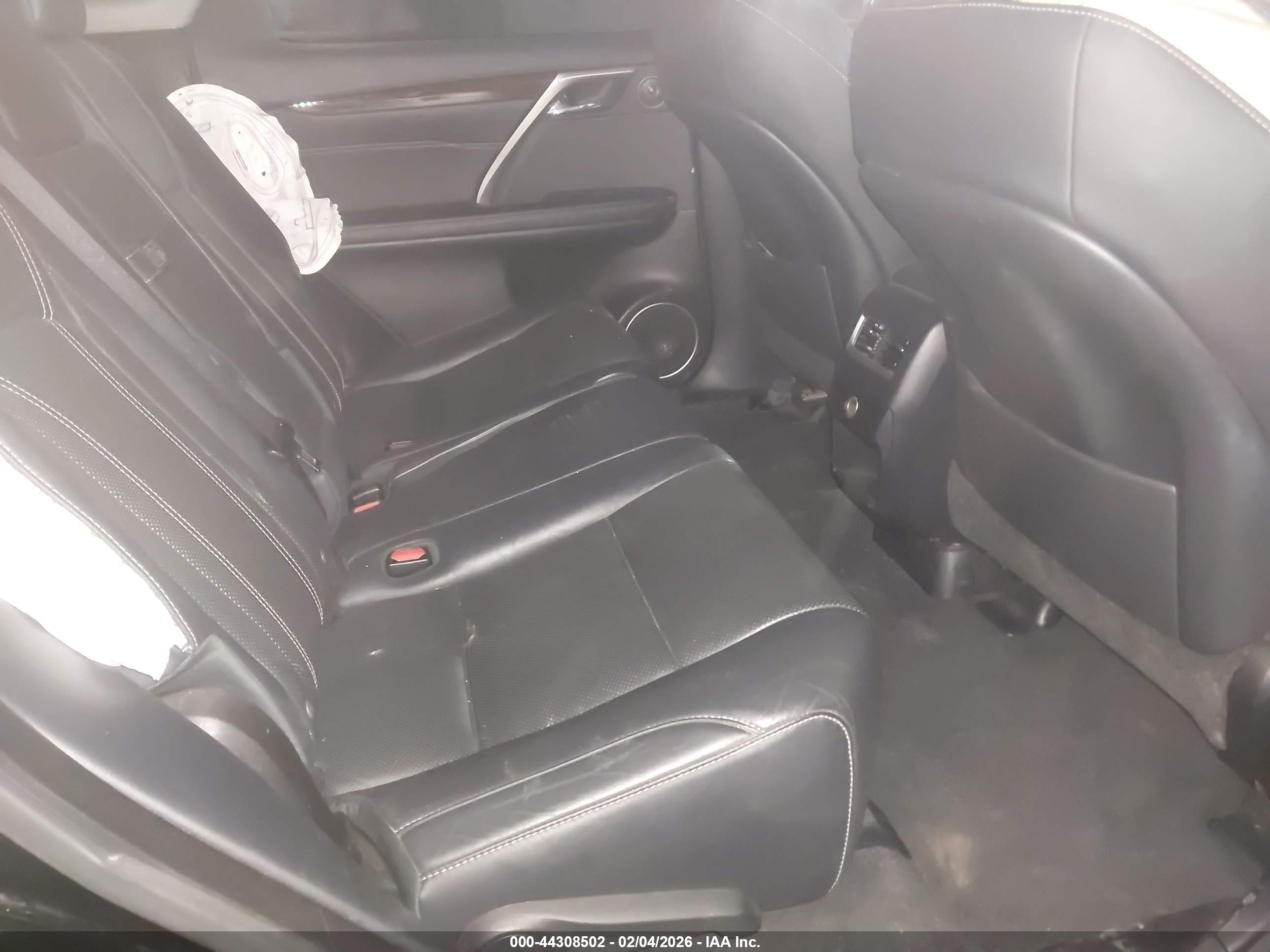 LEXUS RX image 8