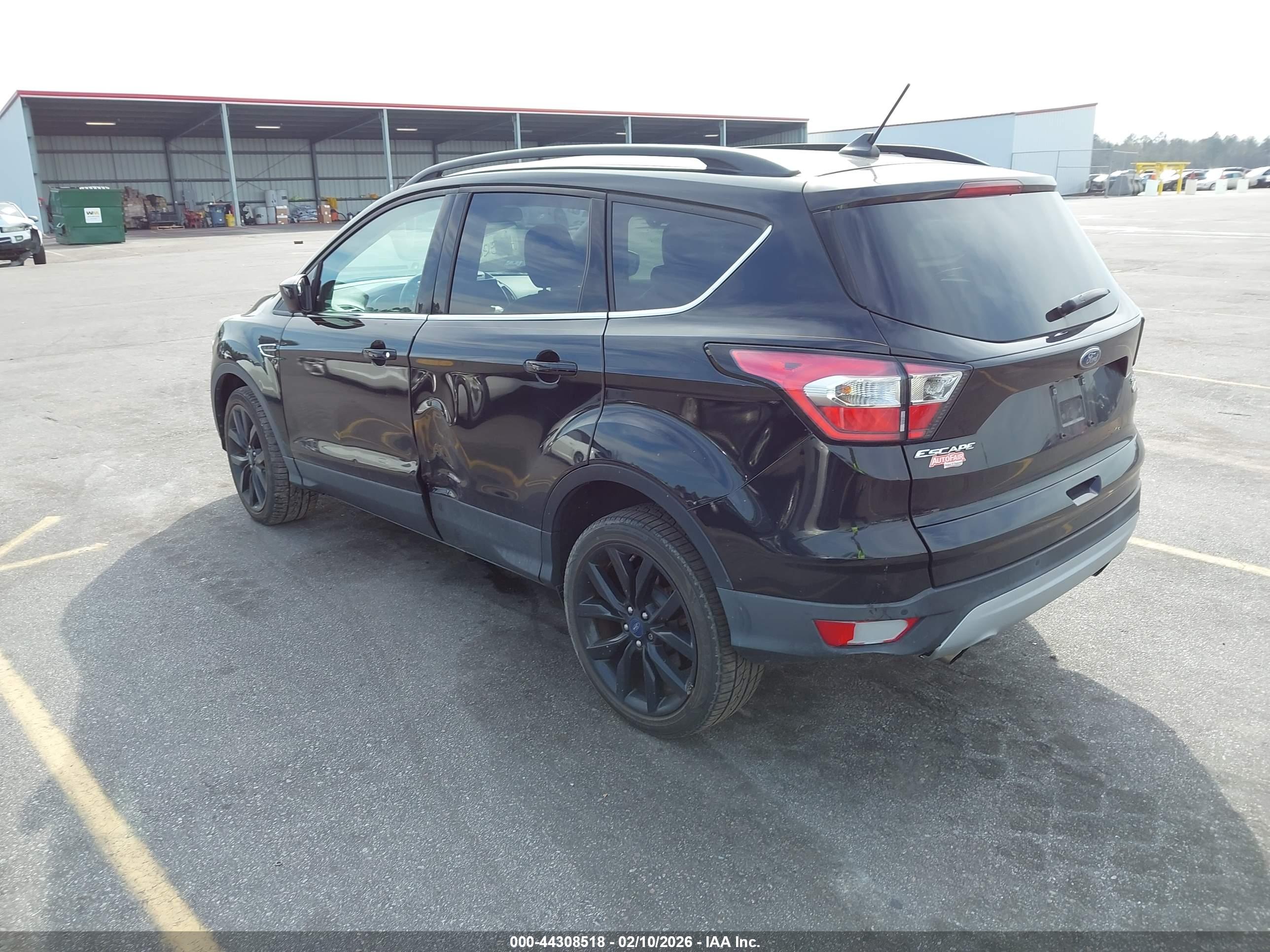 FORD ESCAPE image 3