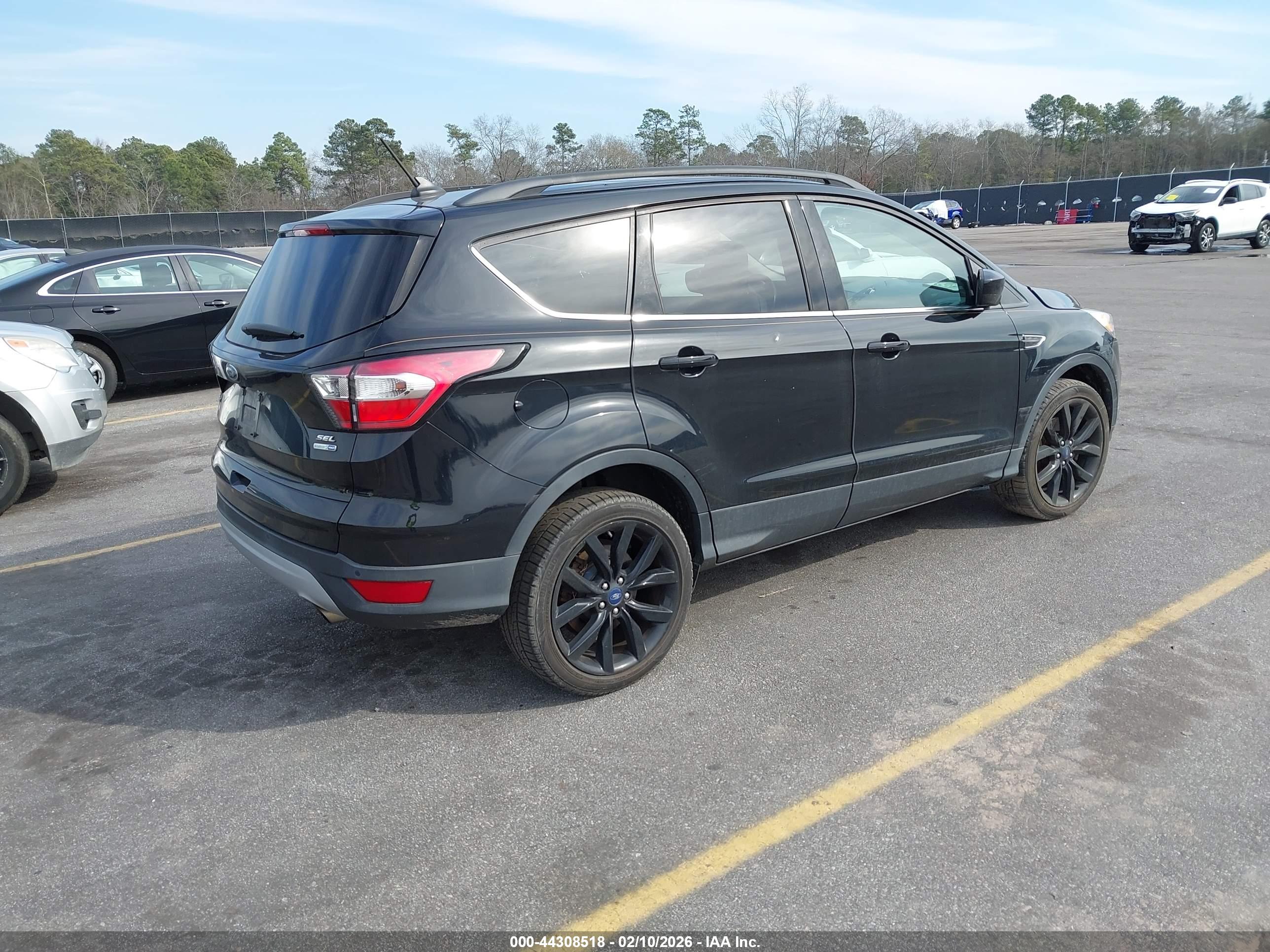 FORD ESCAPE image 4