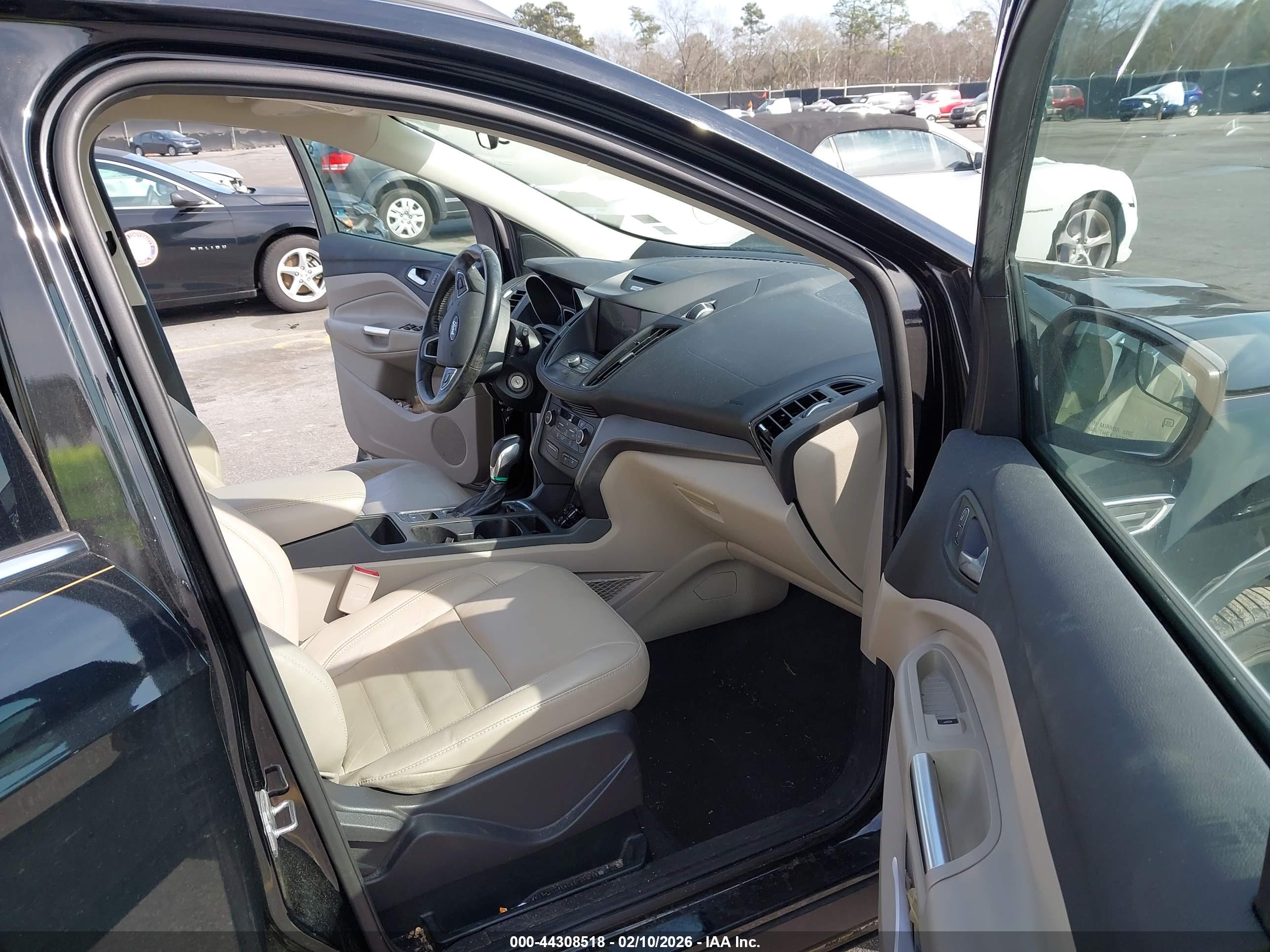FORD ESCAPE image 5