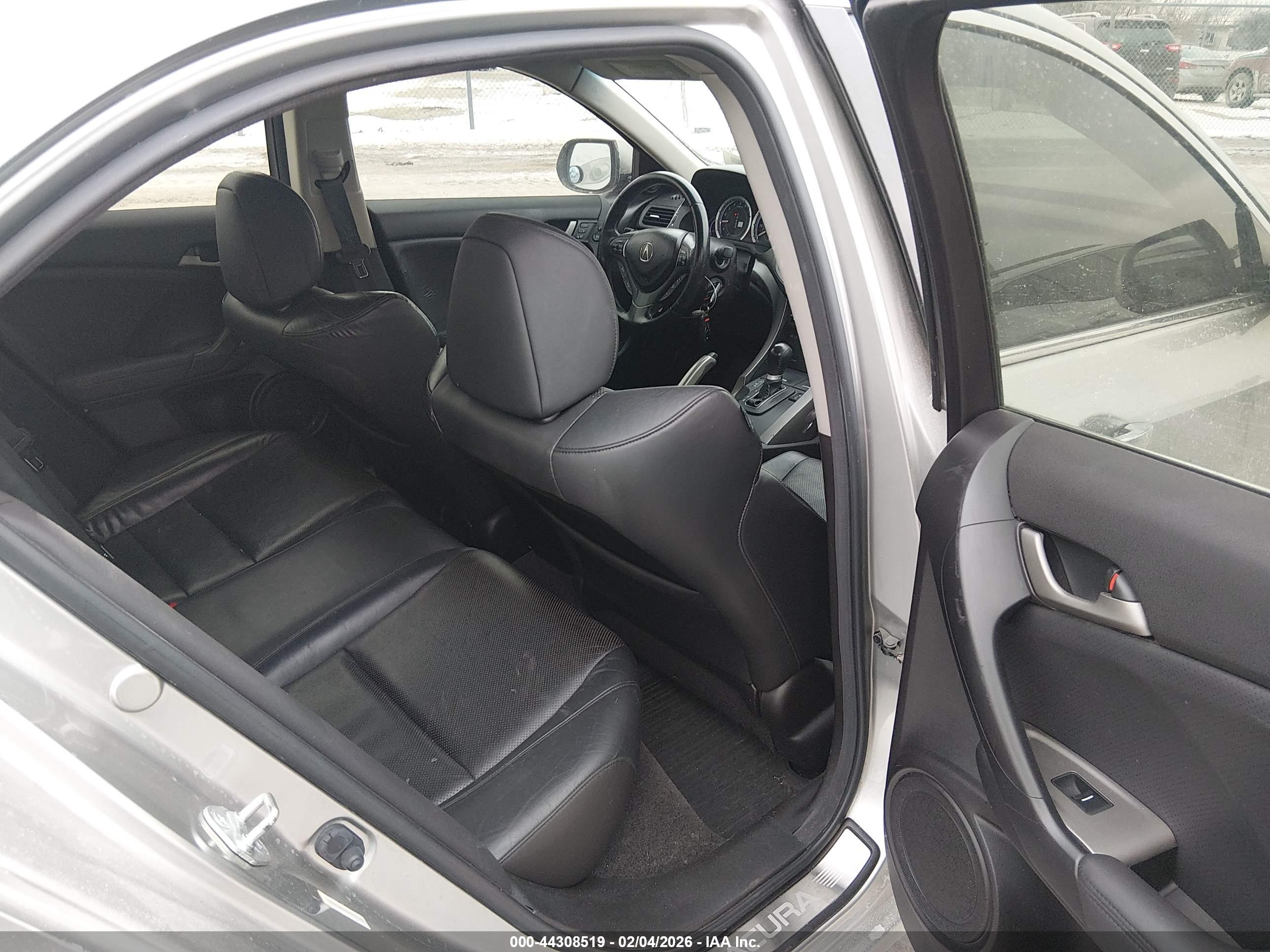 ACURA TSX image 8