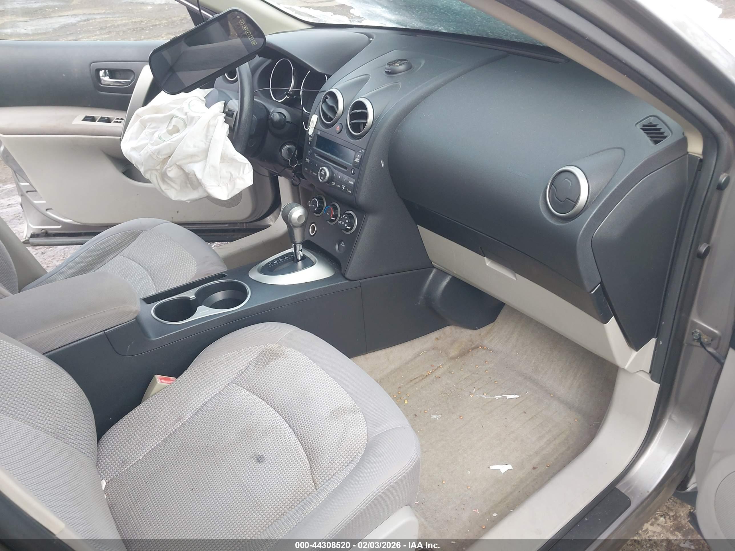 NISSAN ROGUE image 5