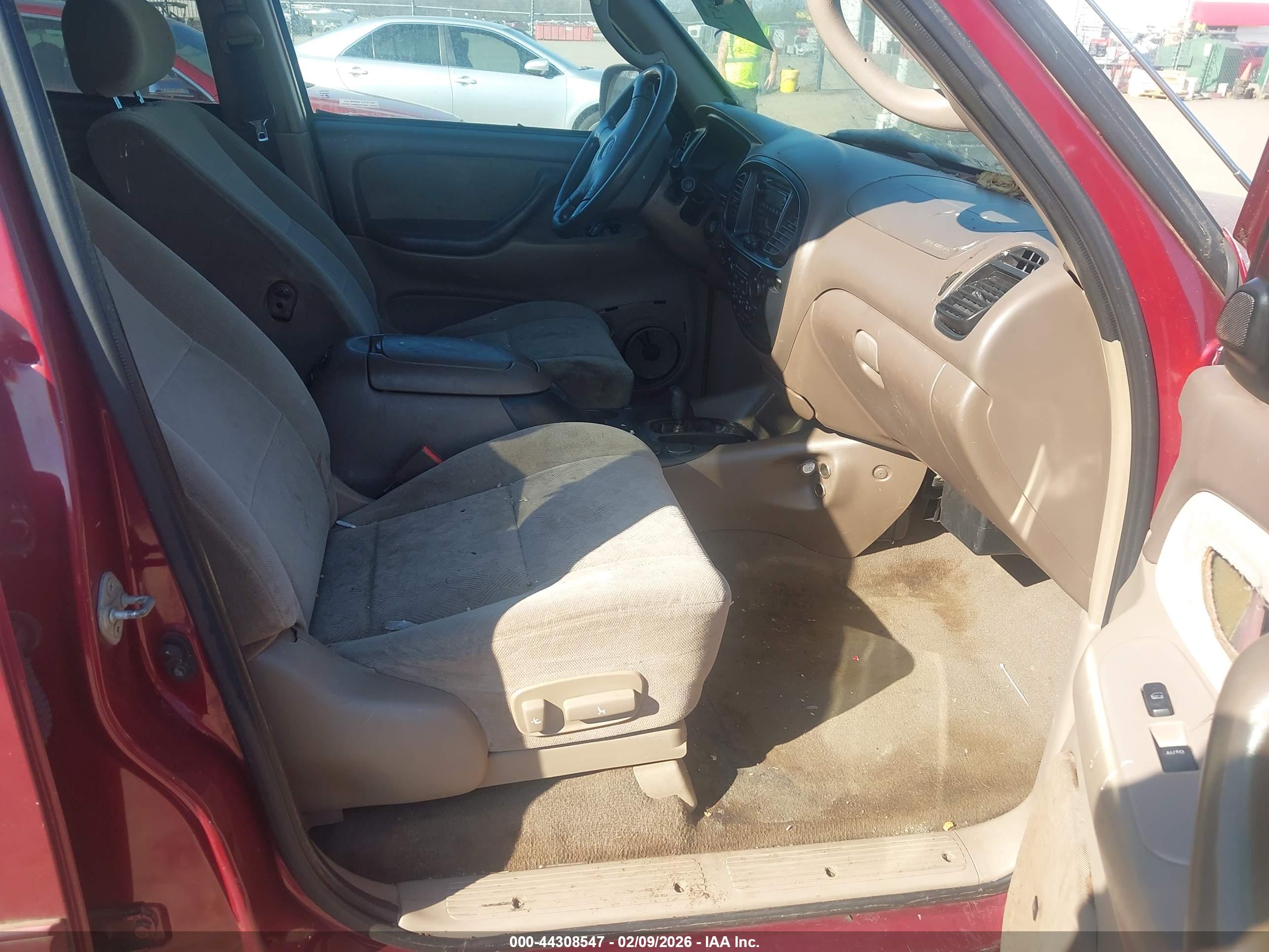 TOYOTA SEQUOIA image 5