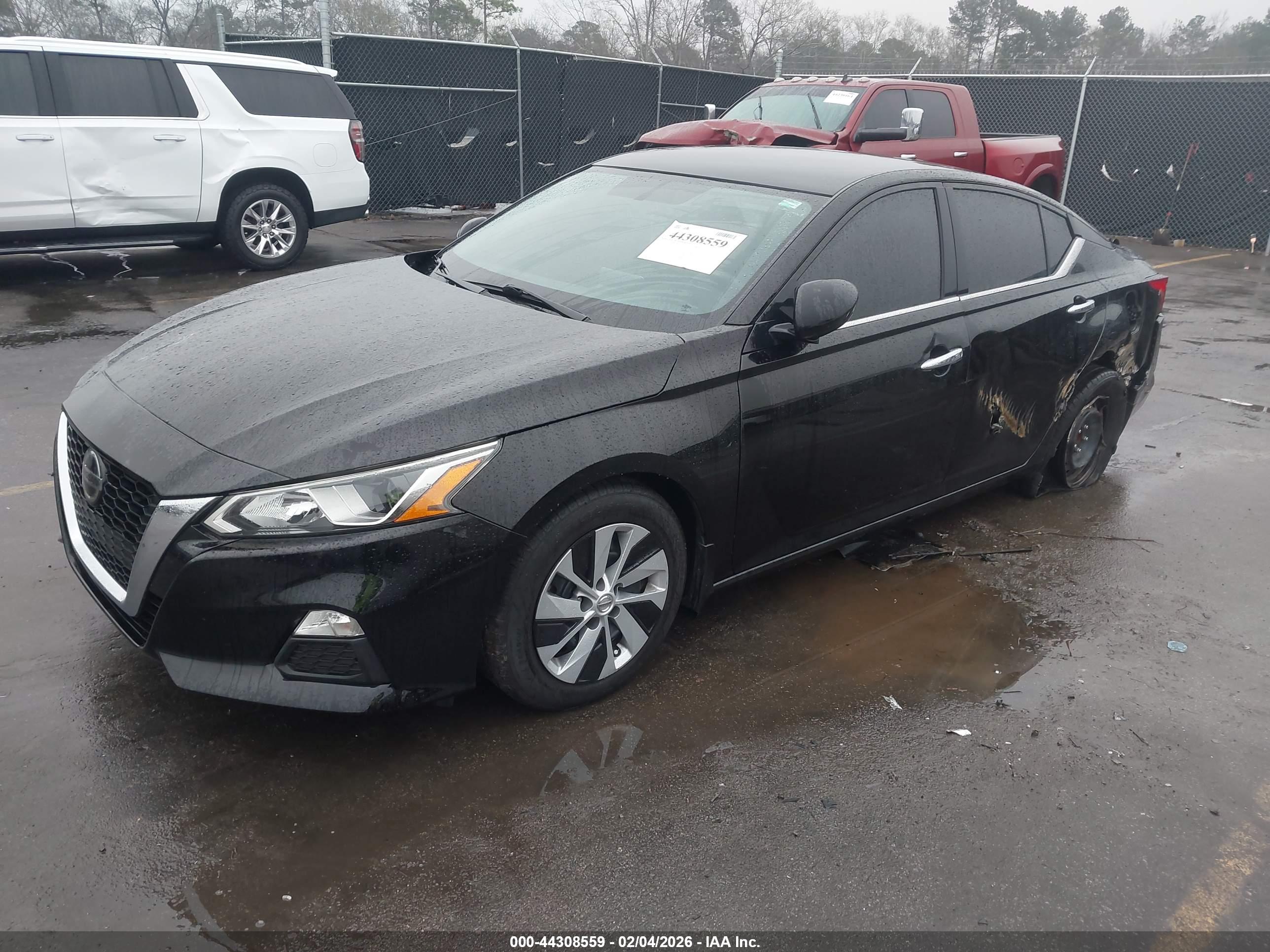NISSAN ALTIMA image 2