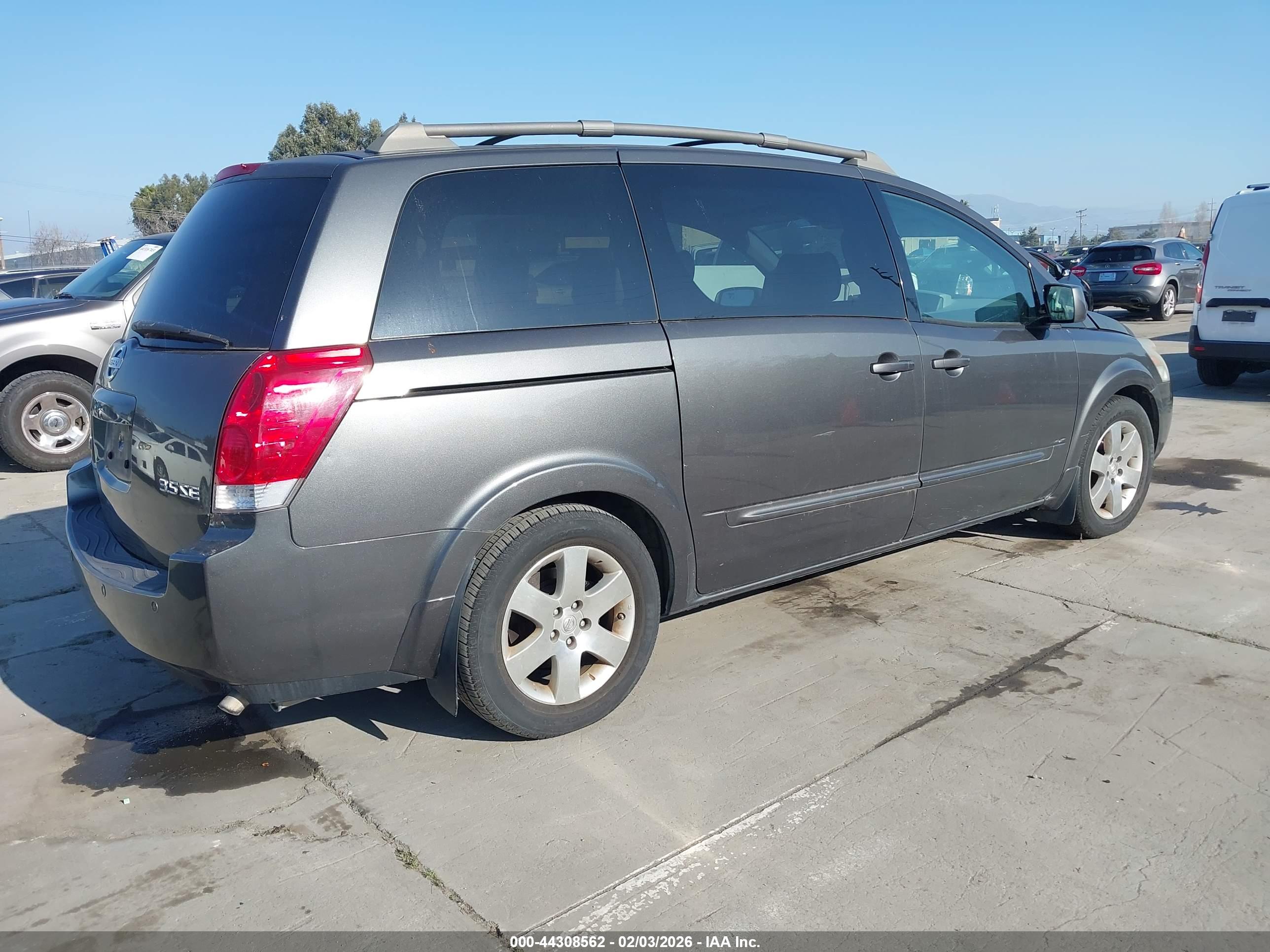 NISSAN QUEST image 4