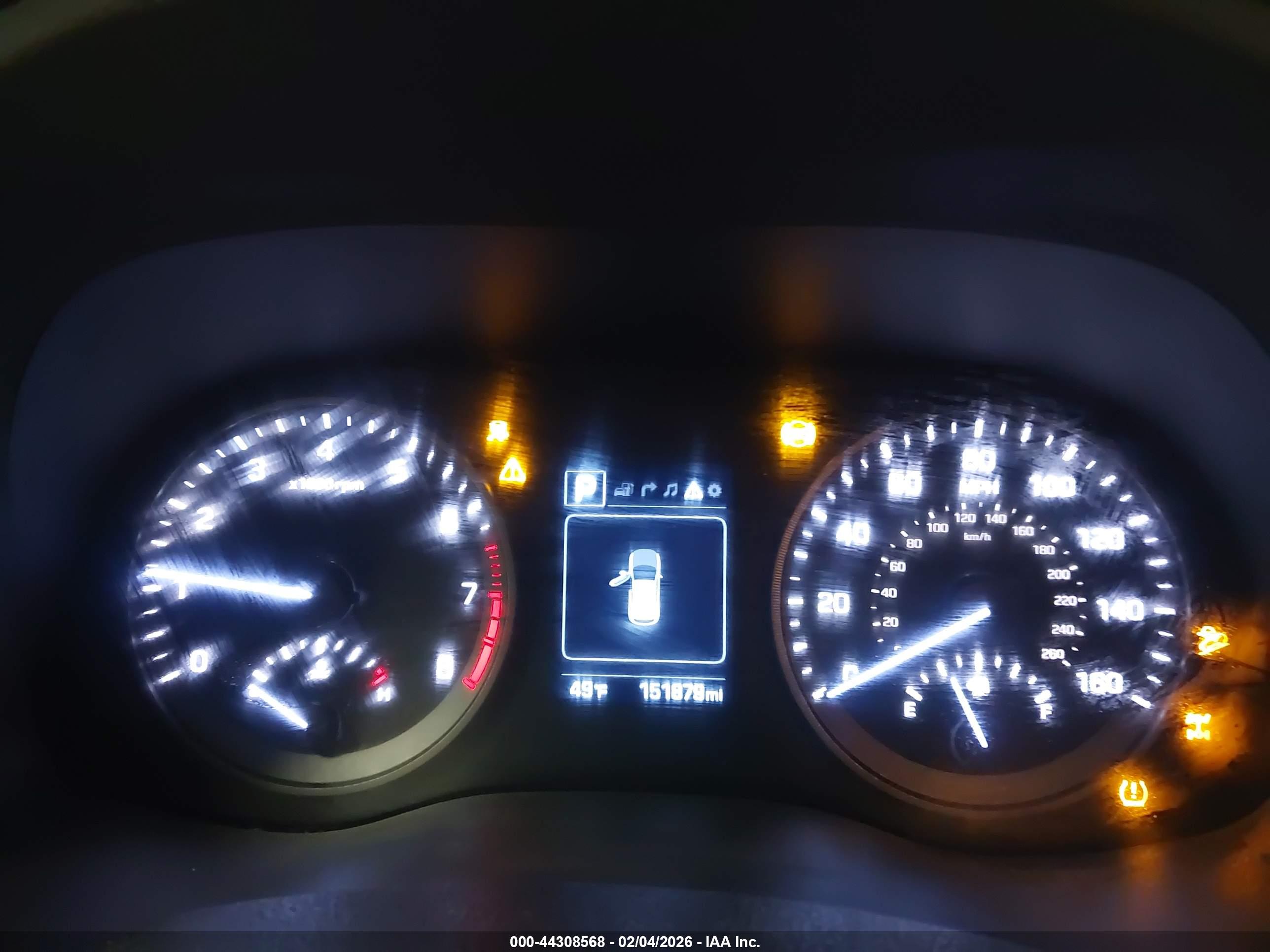 HYUNDAI TUCSON image 7