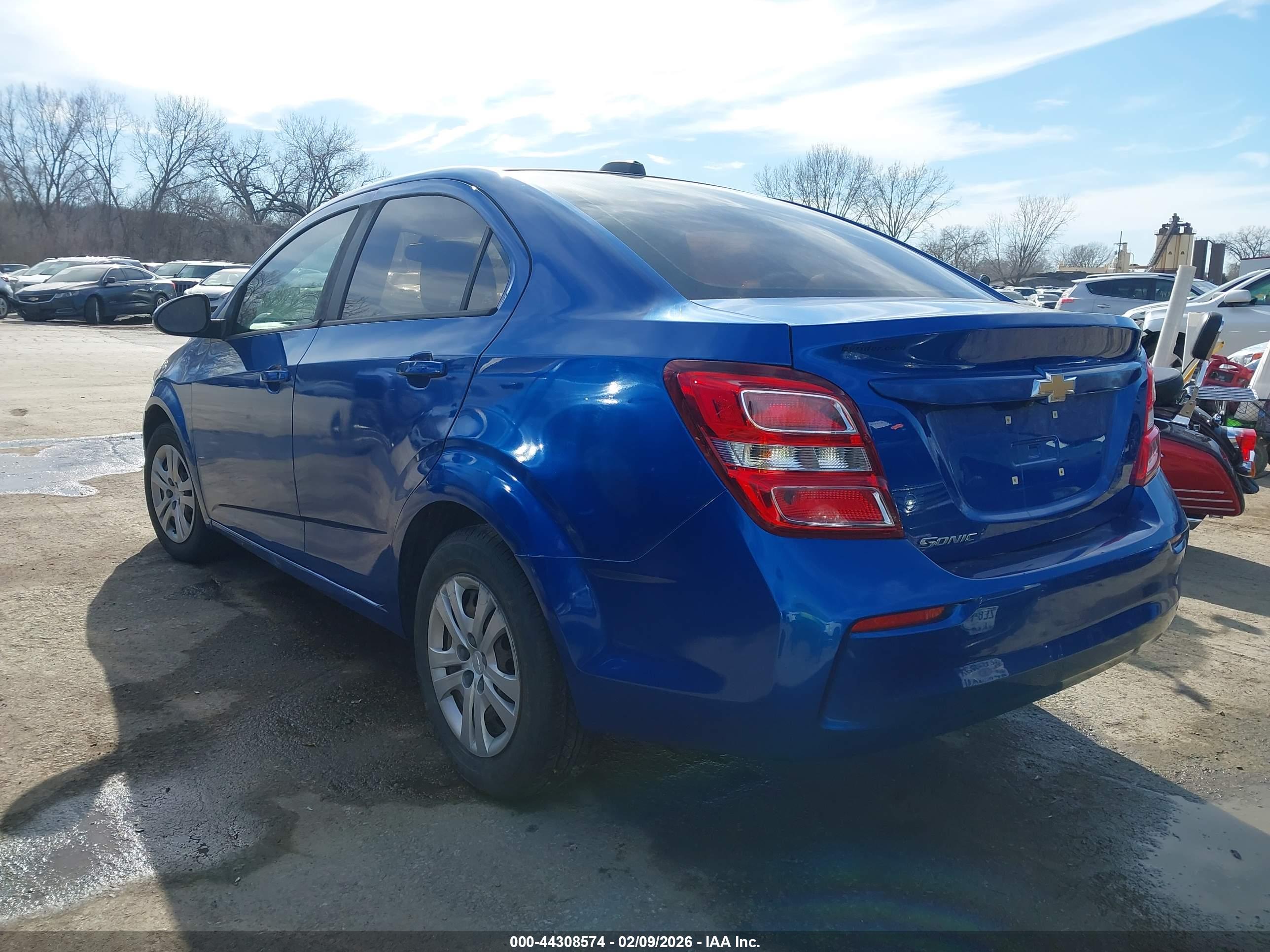 CHEVROLET SONIC image 3