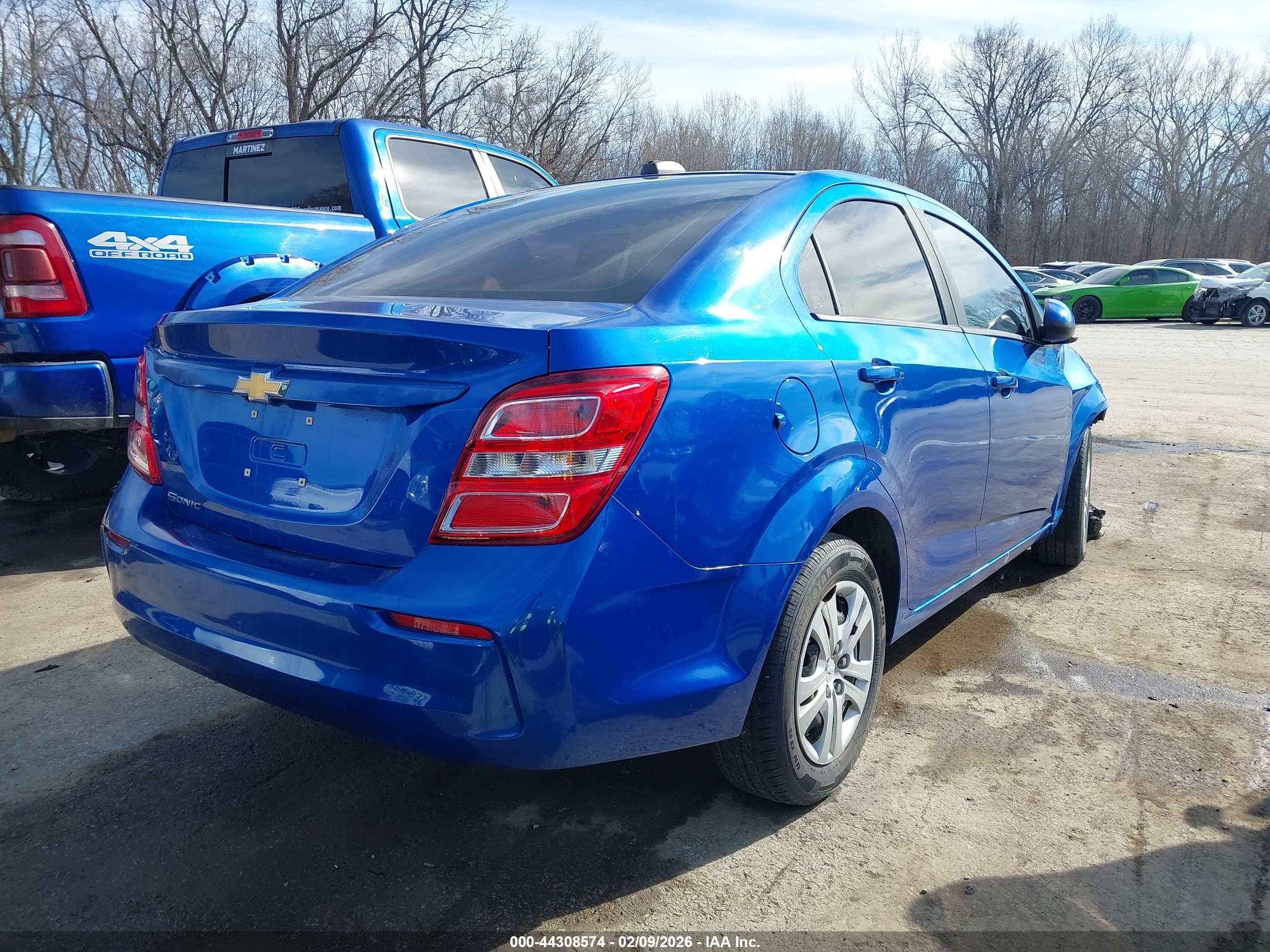 CHEVROLET SONIC image 4