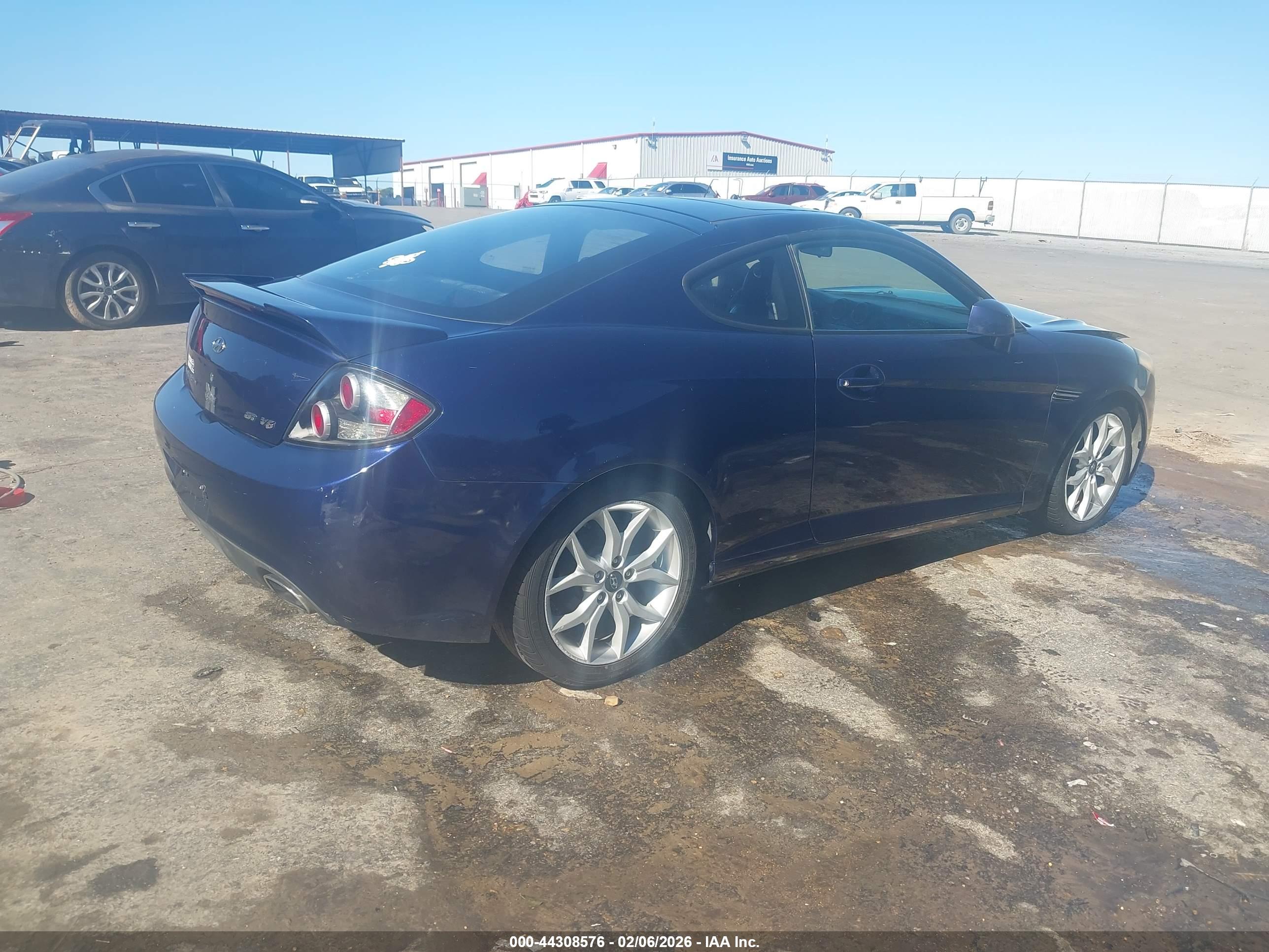 HYUNDAI TIBURON image 4