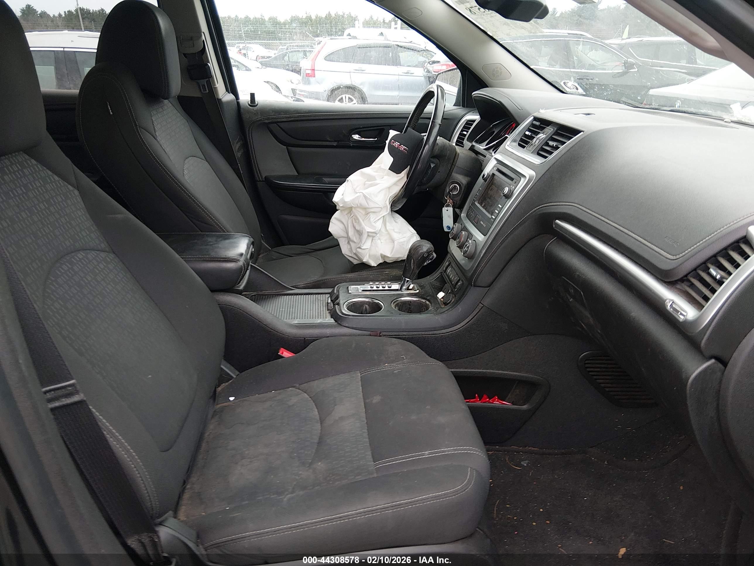GMC ACADIA image 5