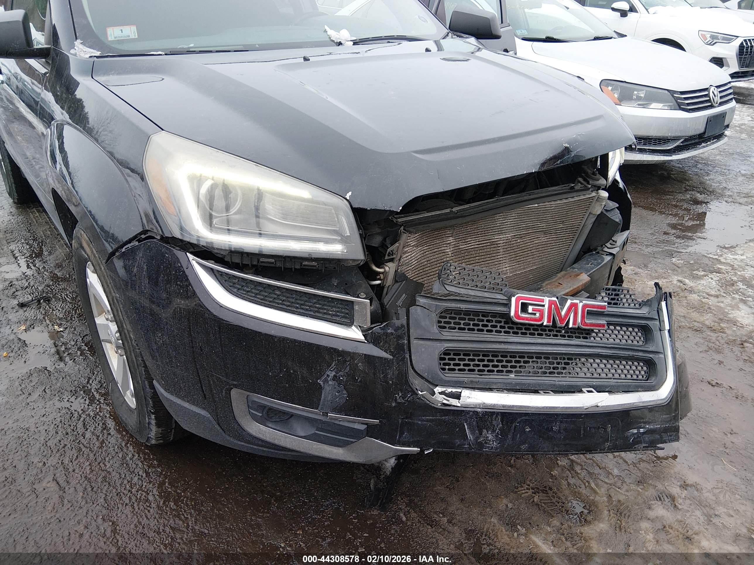 GMC ACADIA image 6
