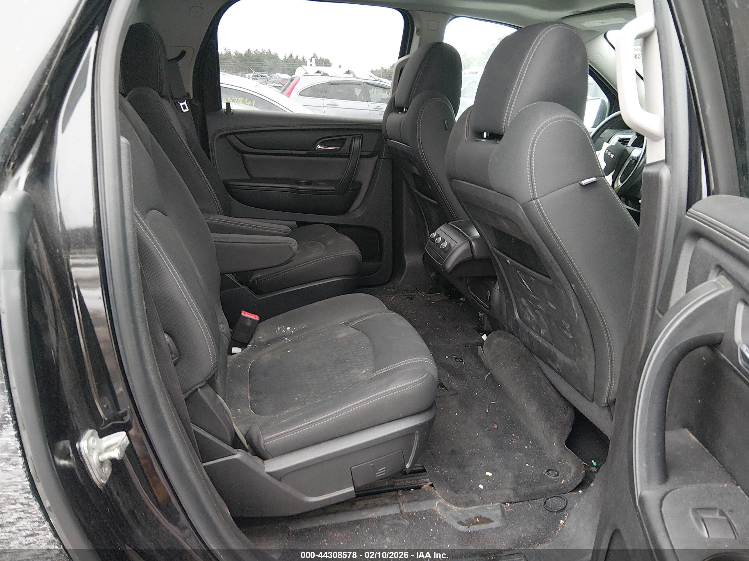 GMC ACADIA image 8