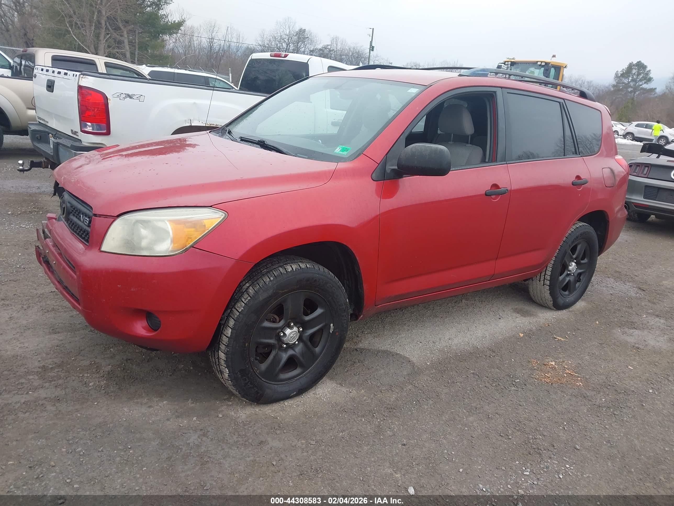 TOYOTA RAV4 image 2