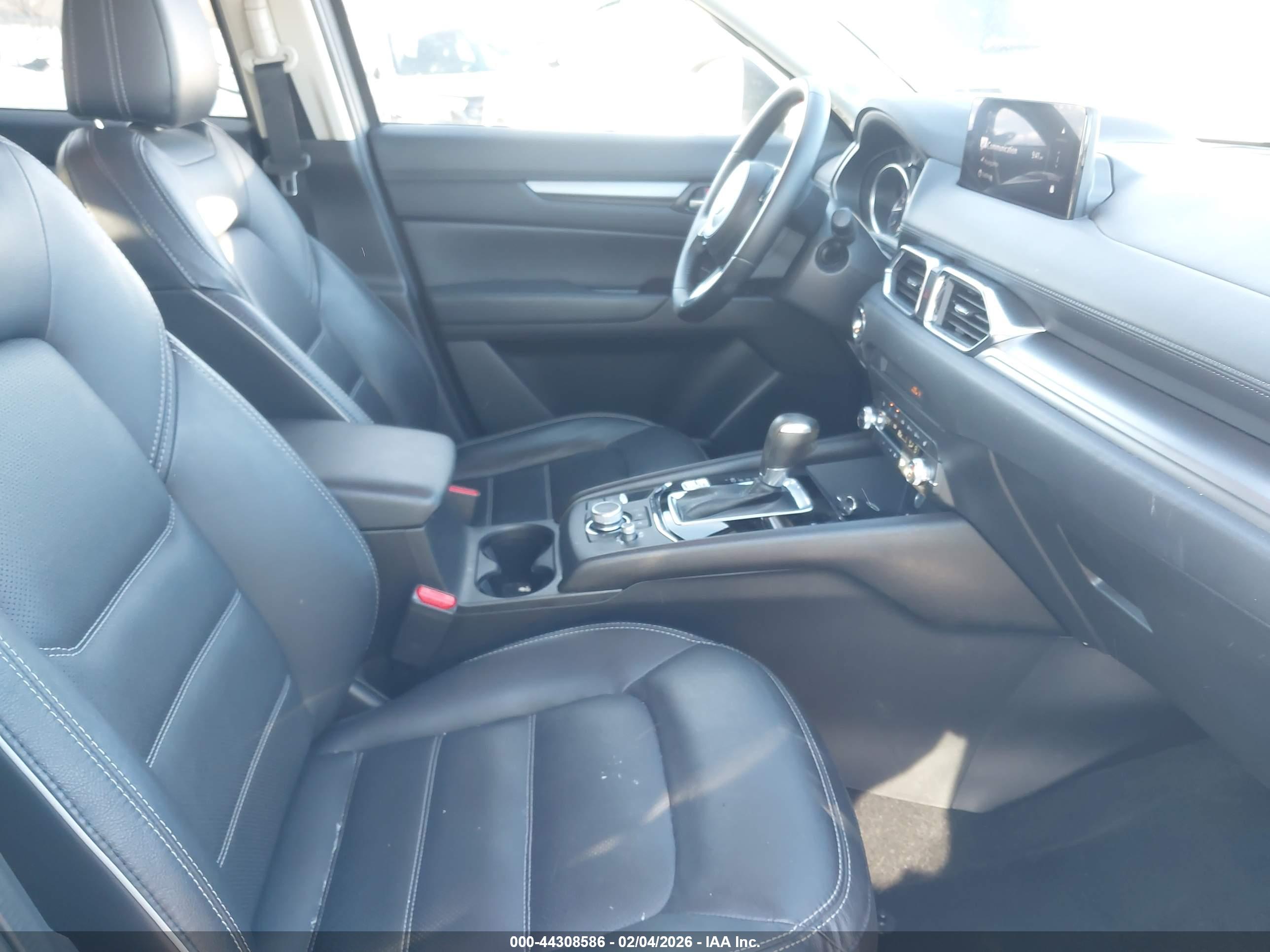 MAZDA CX-5 image 5