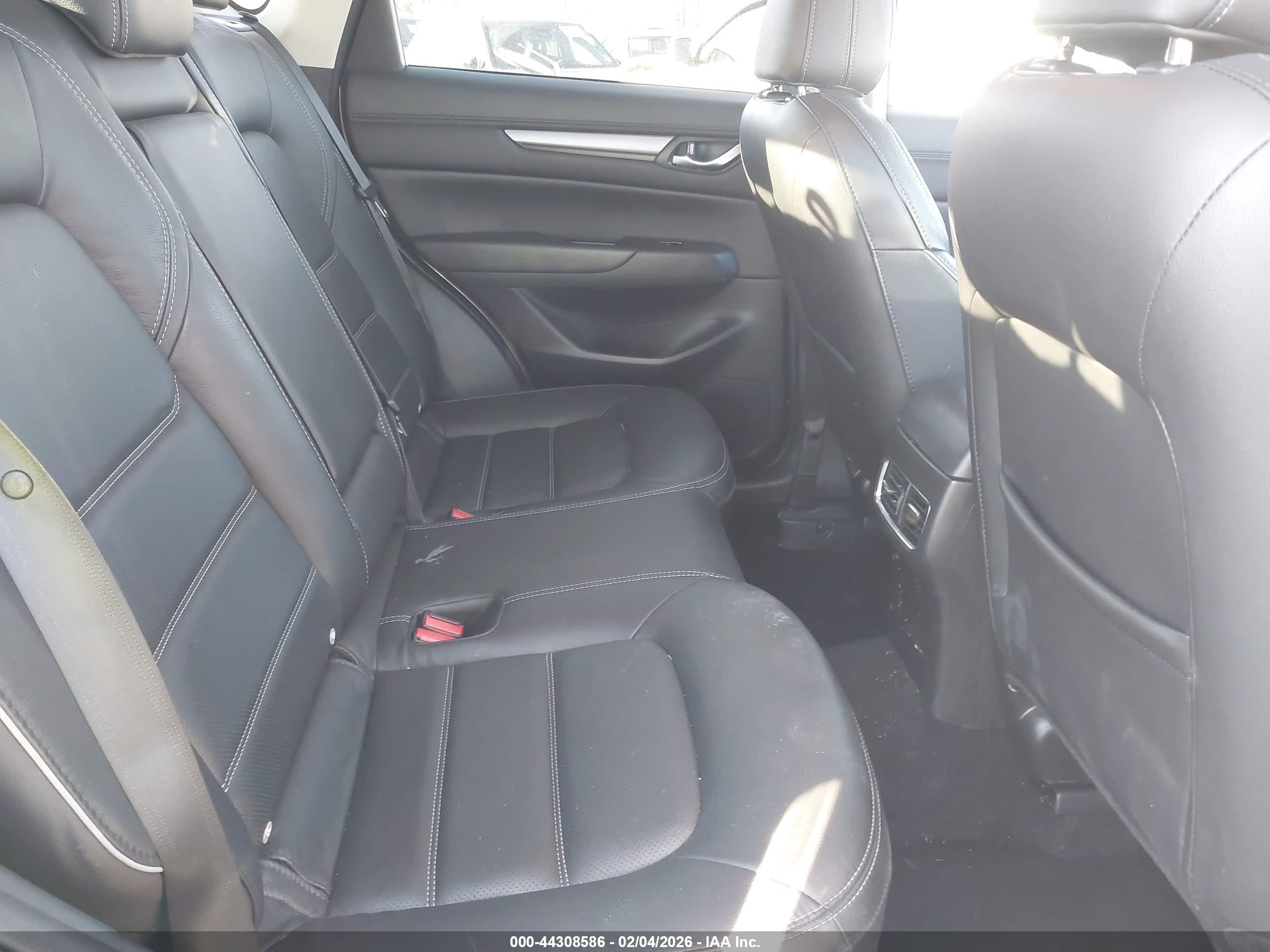 MAZDA CX-5 image 8