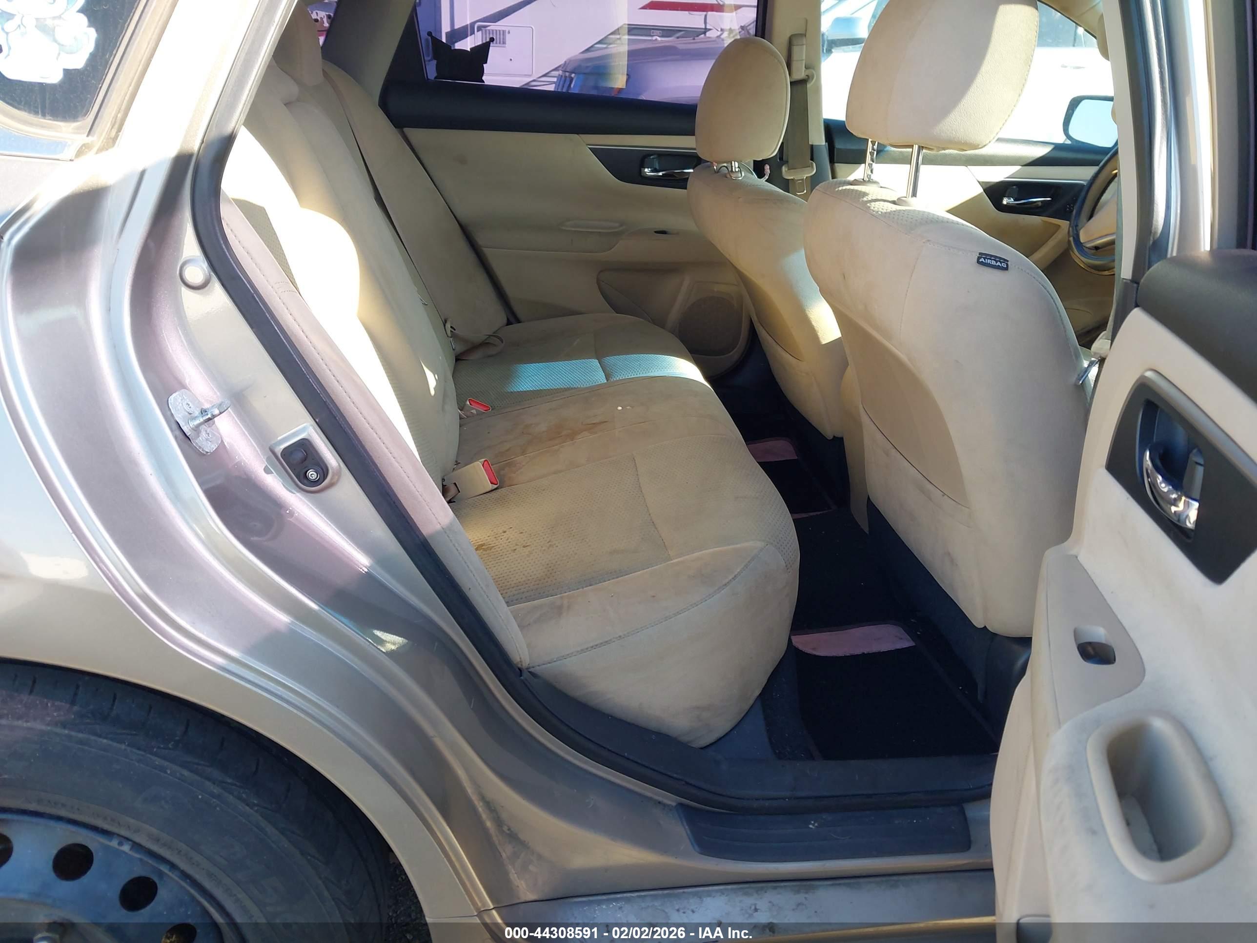 NISSAN ALTIMA image 8