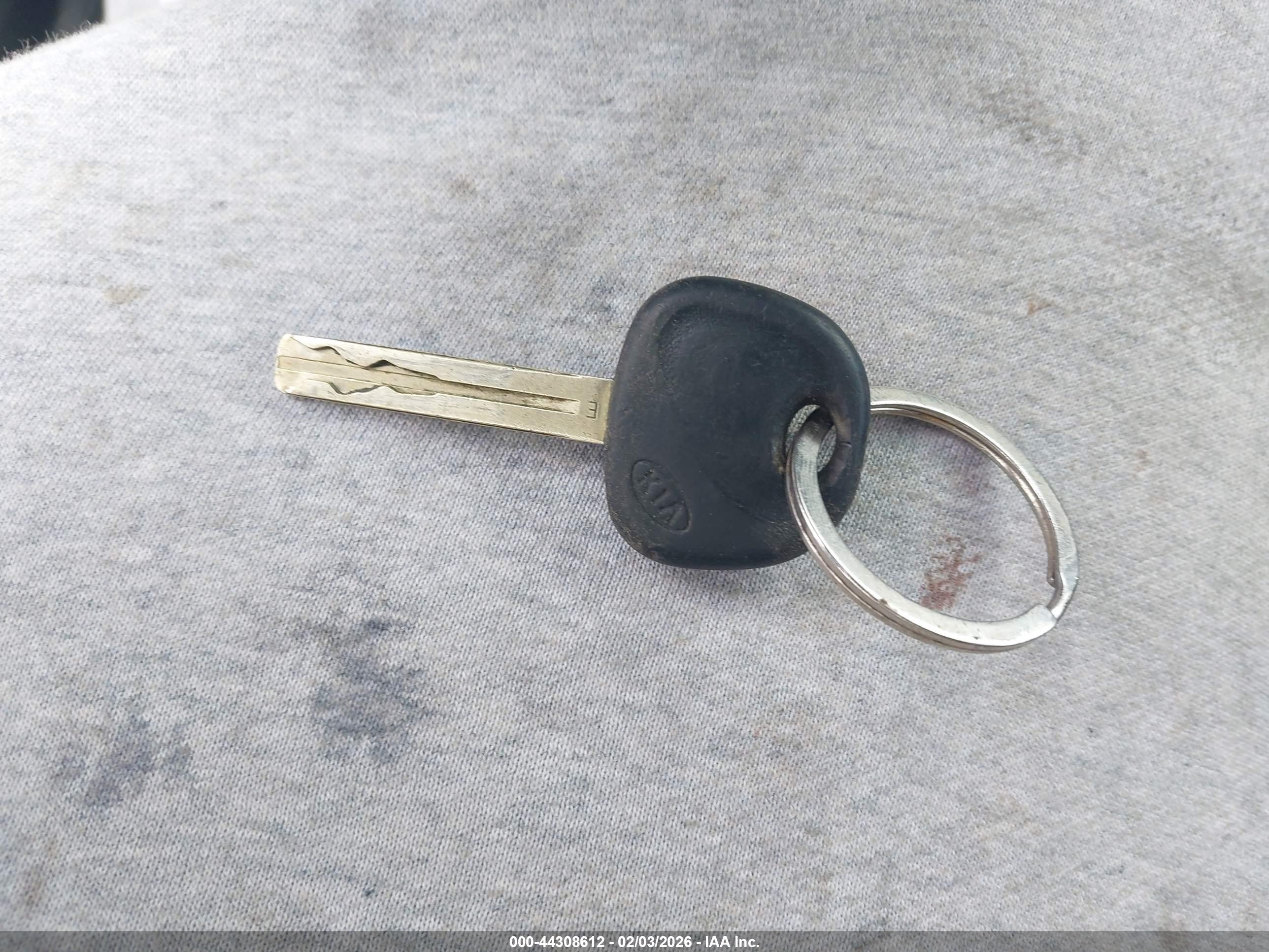 KIA RIO image 11