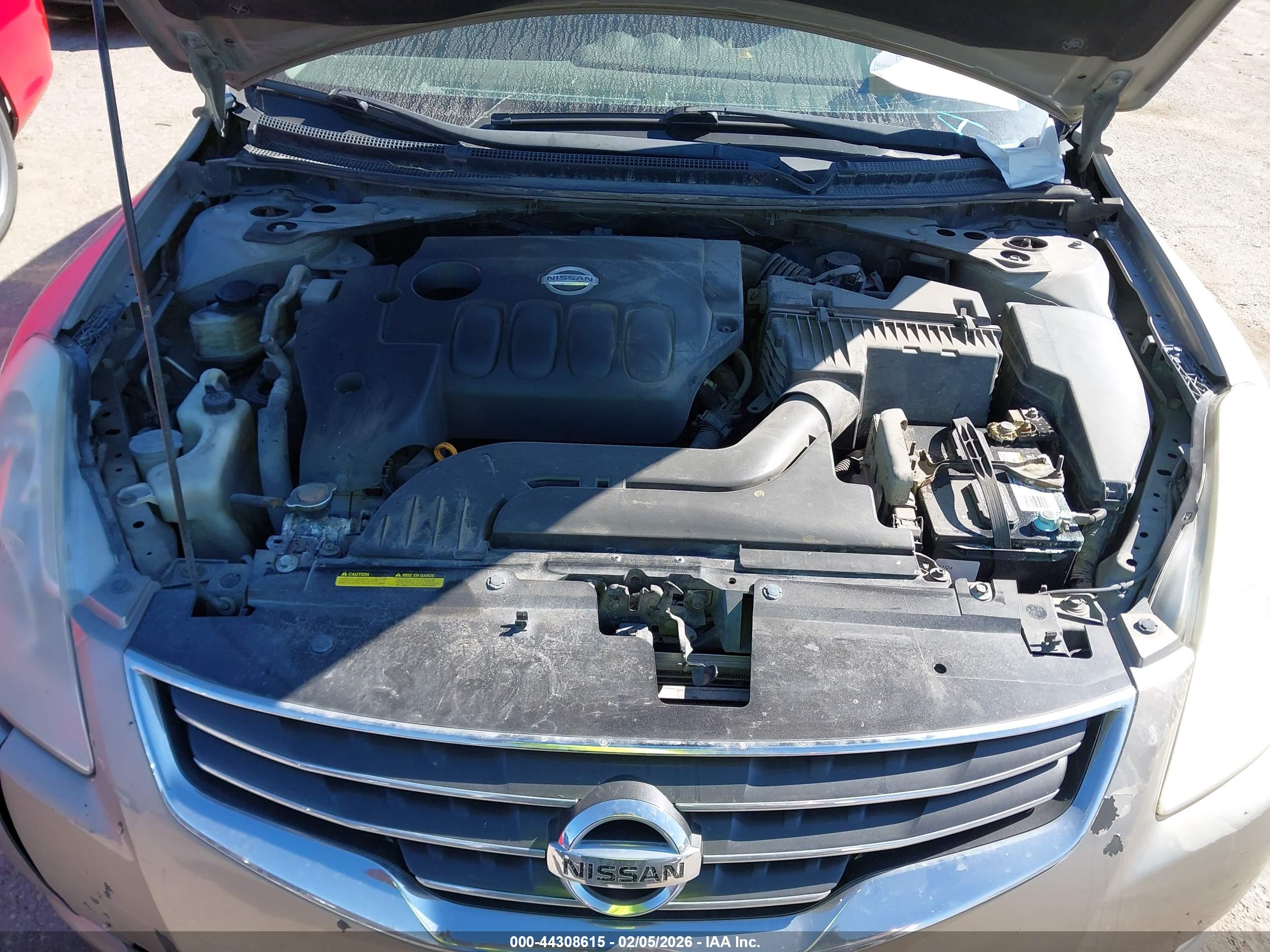 NISSAN ALTIMA image 10