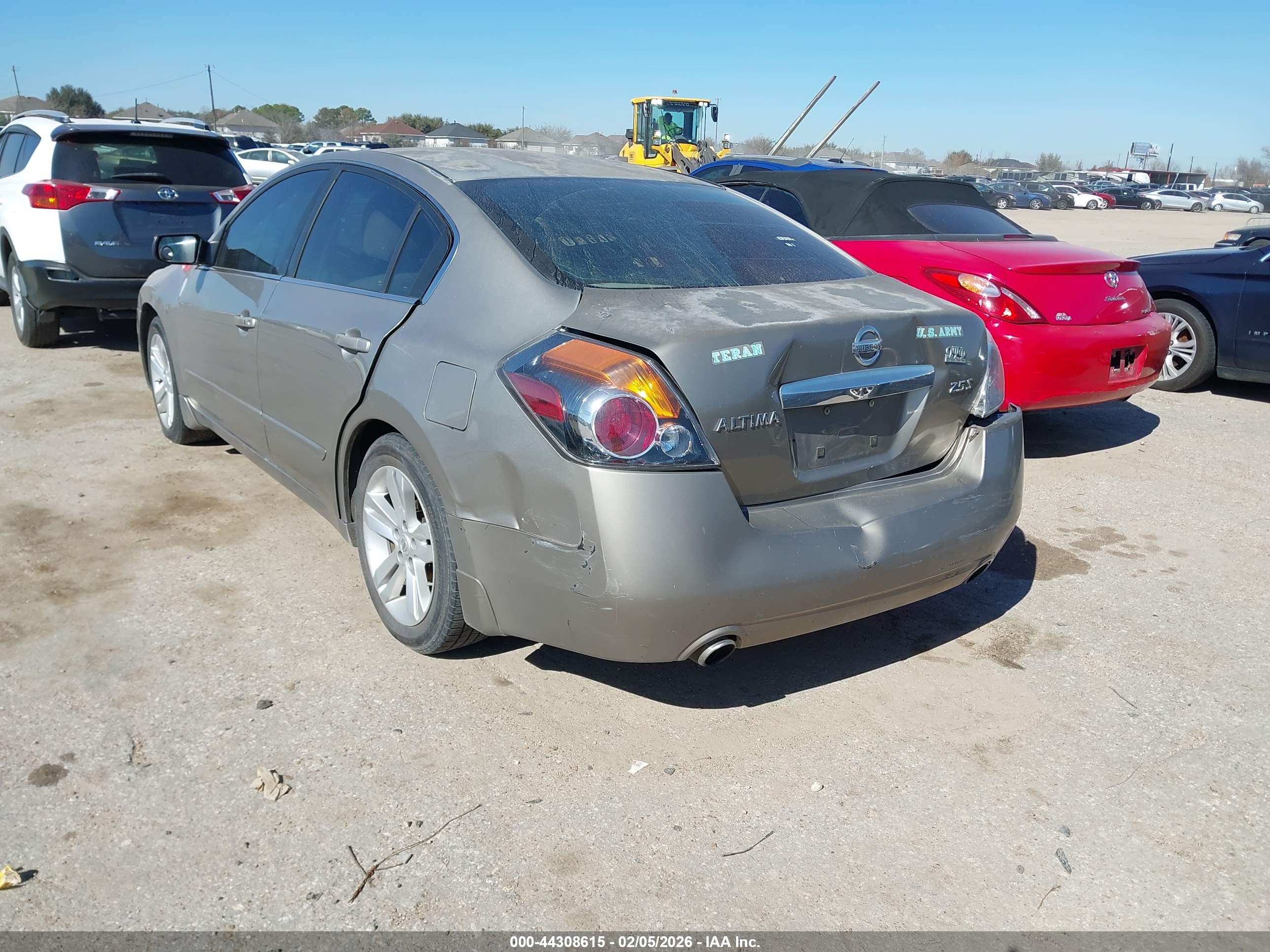 NISSAN ALTIMA image 3