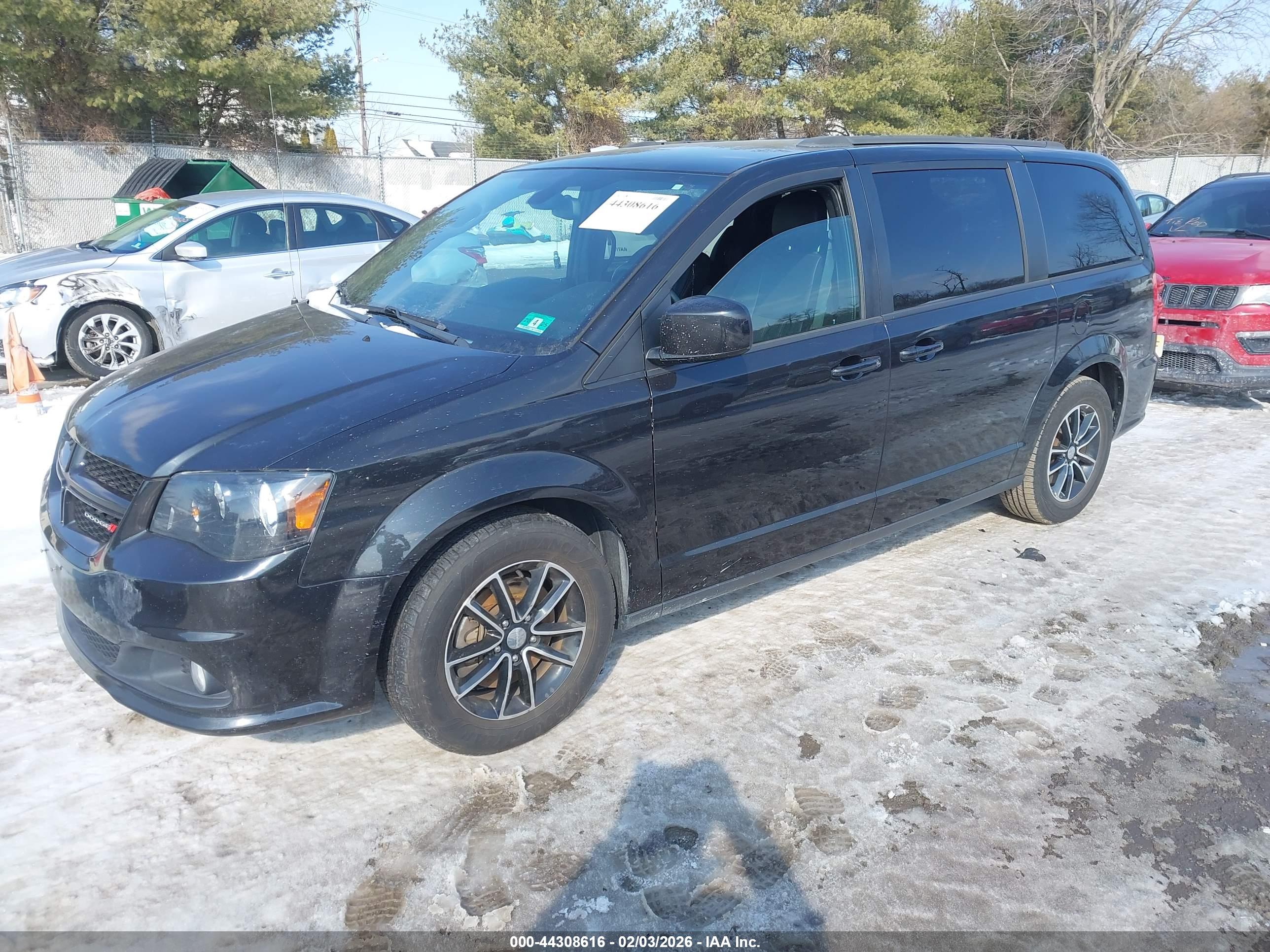 DODGE GRAND image 2