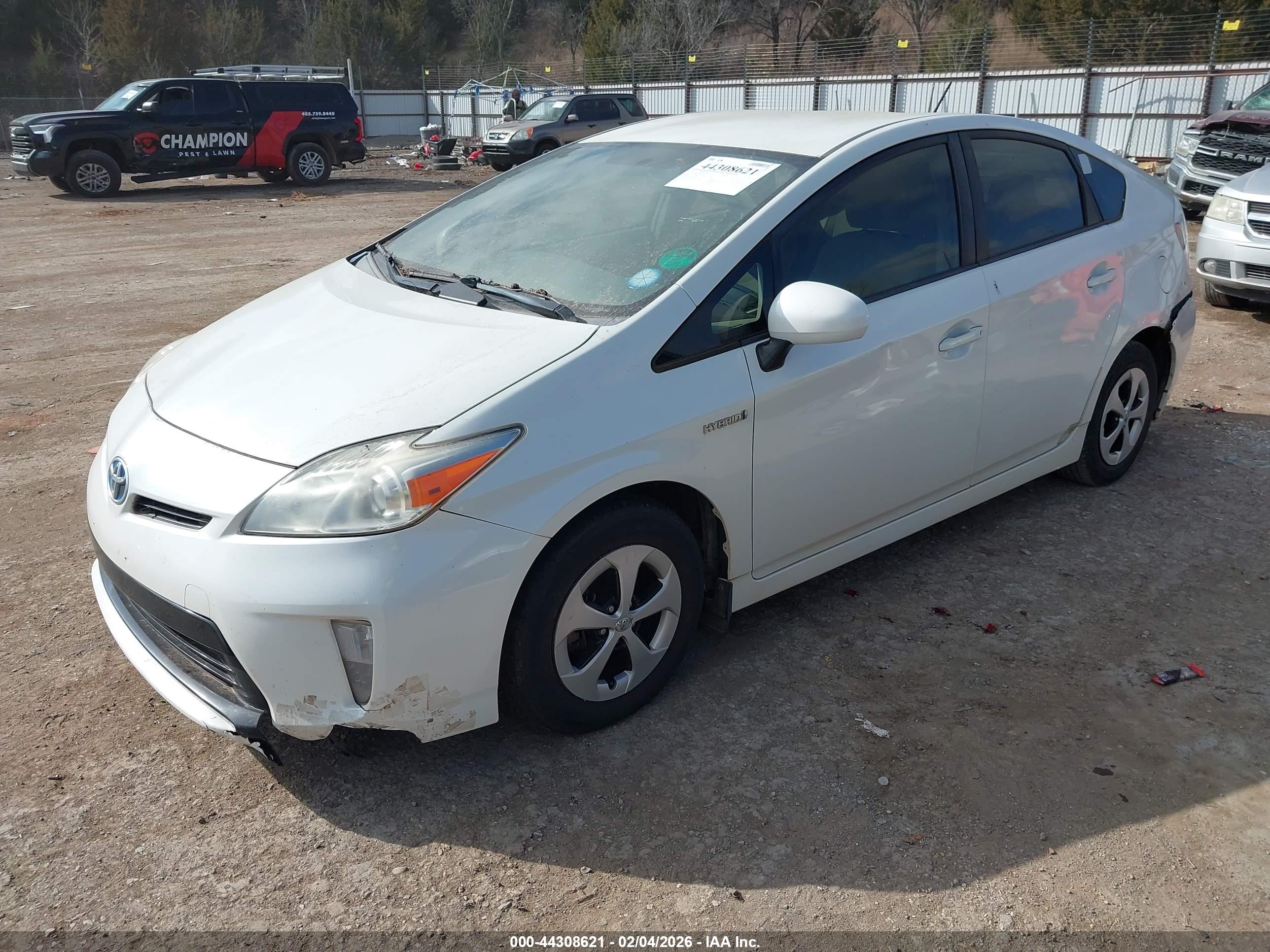 TOYOTA PRIUS image 2